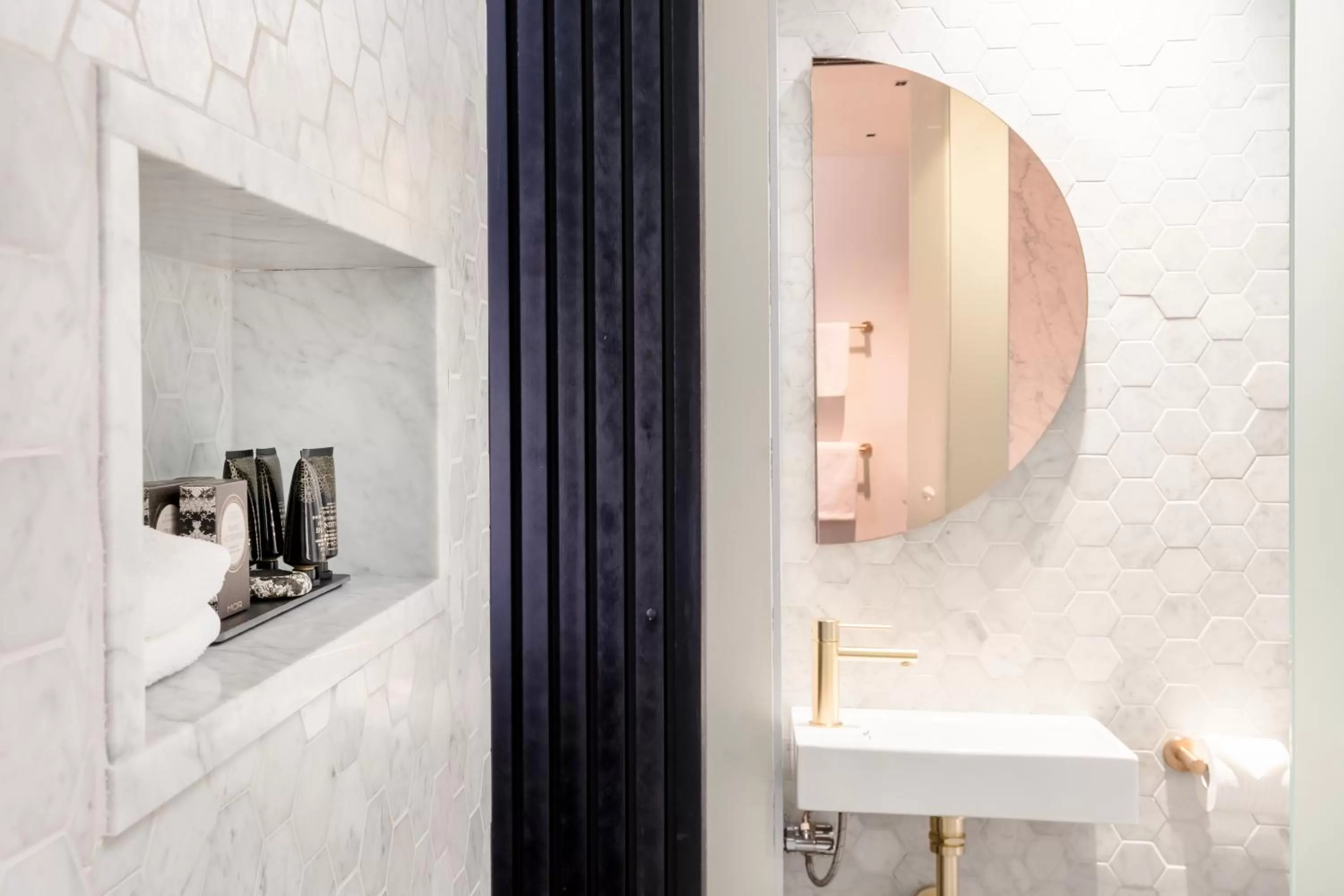 Bathroom in Castlereagh Boutique Hotel, an Ascend Collection Hotel