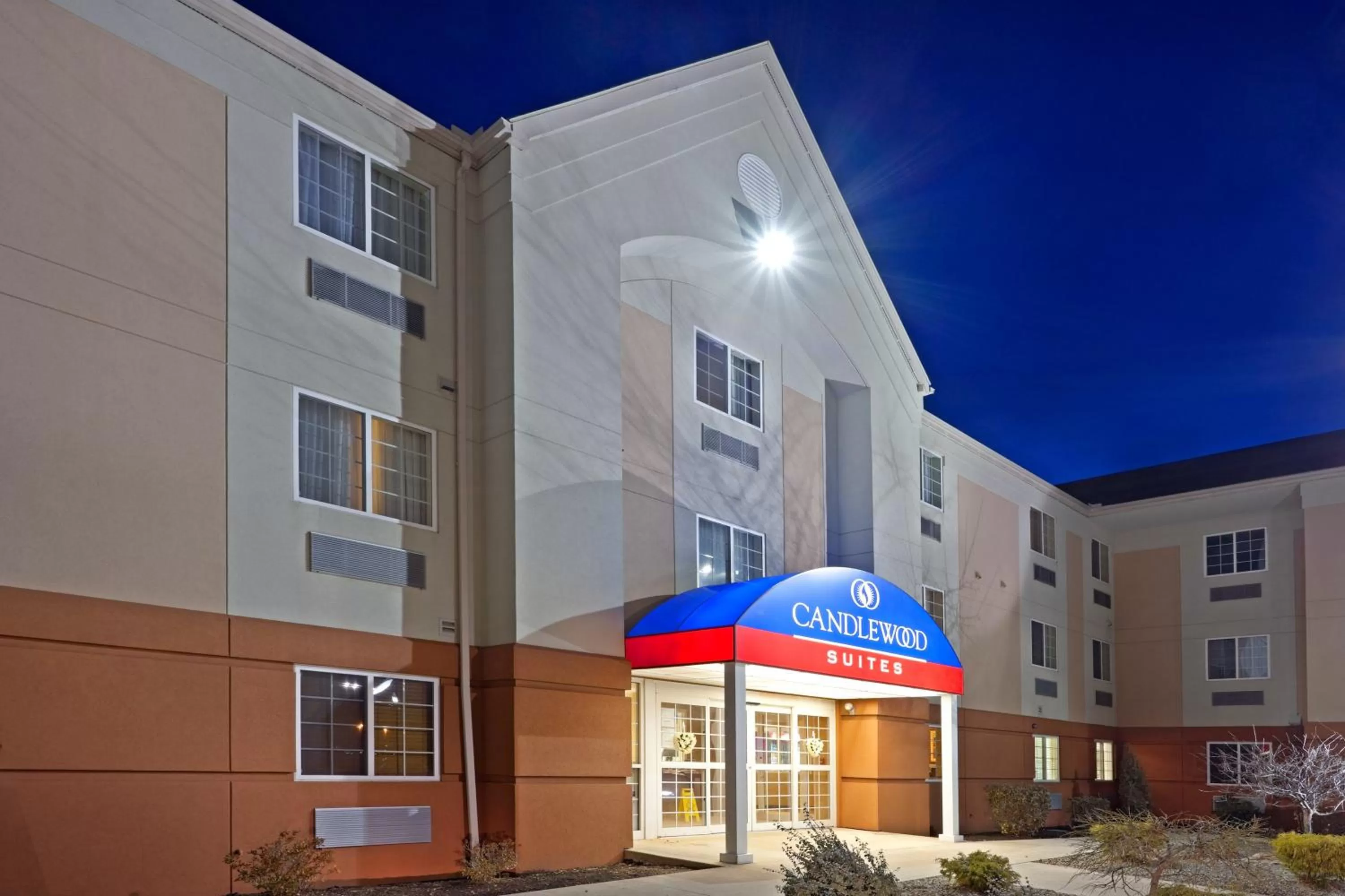 Property building in Candlewood Williamsport by IHG