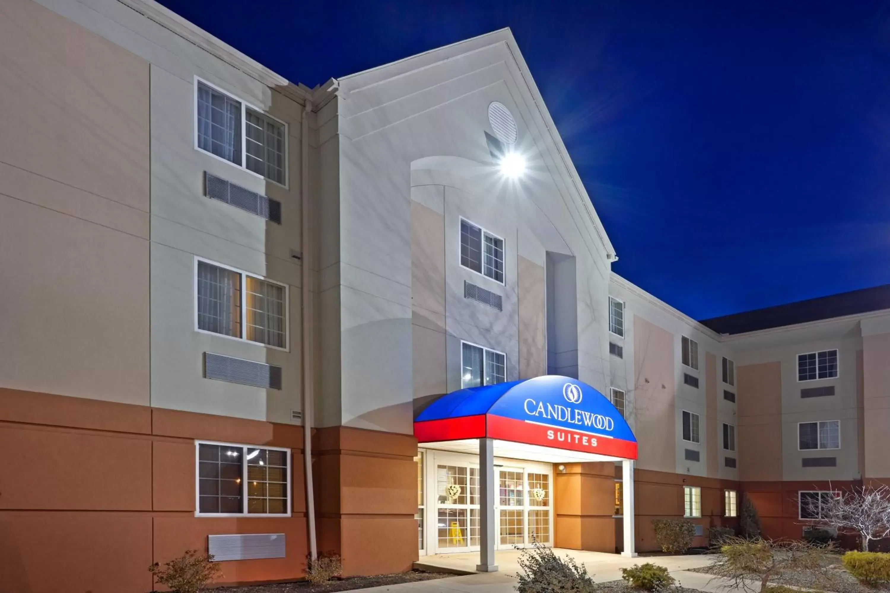 Property Building in Candlewood Williamsport, an IHG Hotel