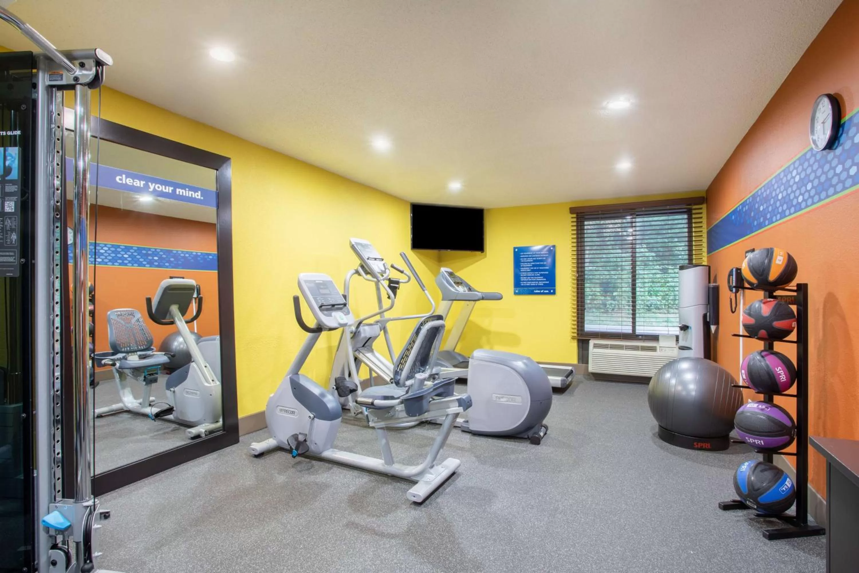 Fitness centre/facilities in Hampton Inn Fishkill