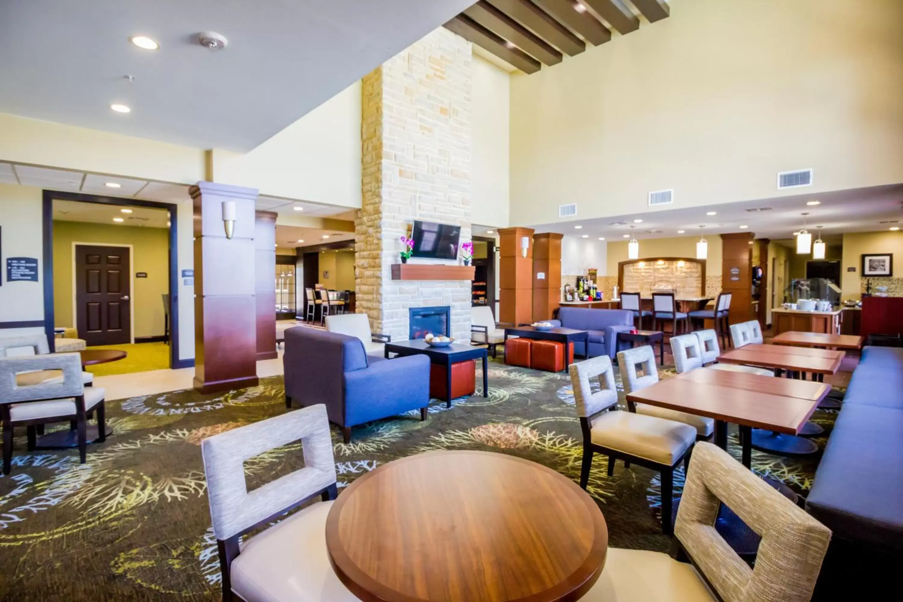 Property building, Restaurant/Places to Eat in Staybridge Suites Plano - Legacy West Area, an IHG Hotel