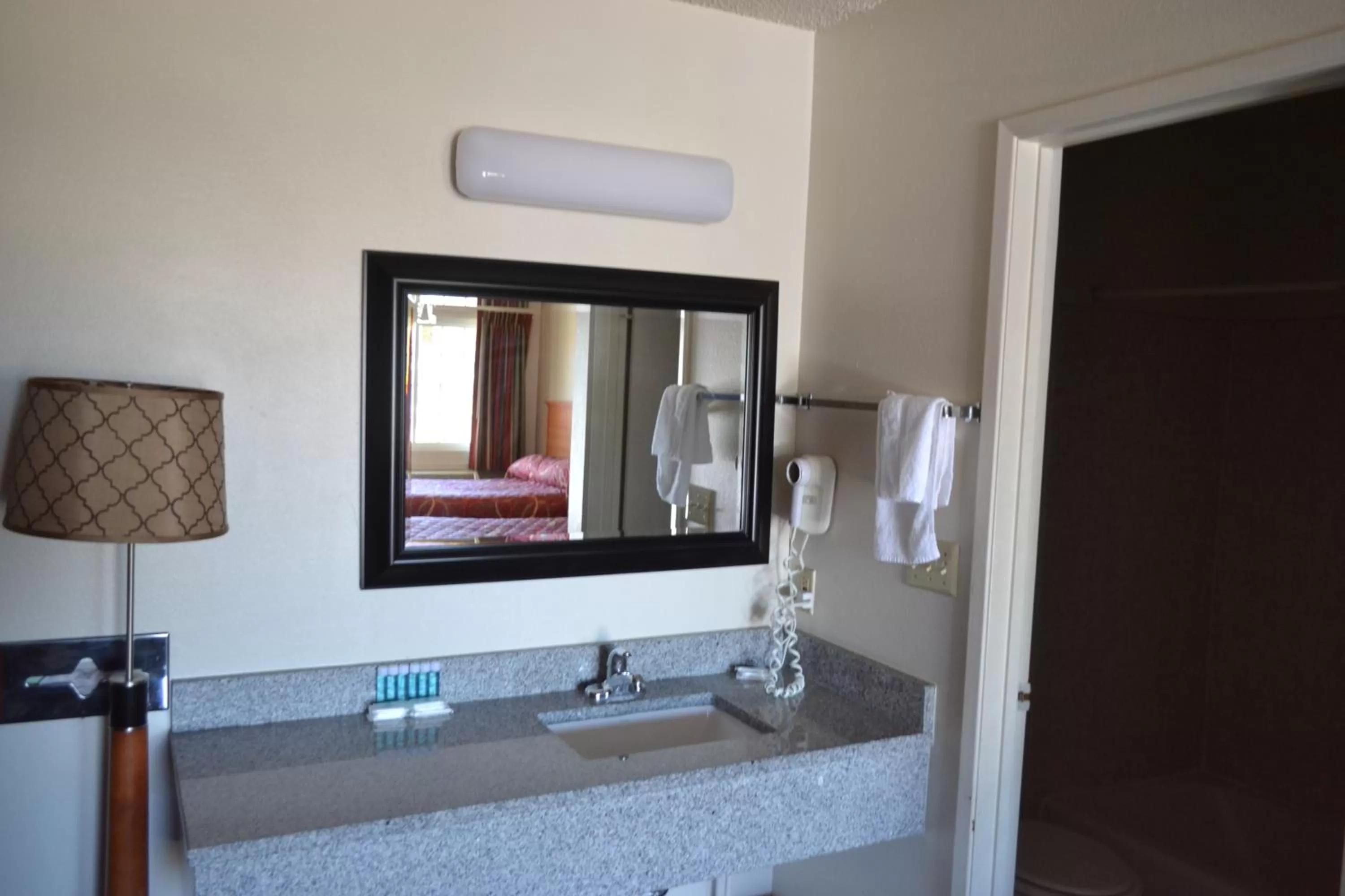 People in Skyway Inn - Seatac