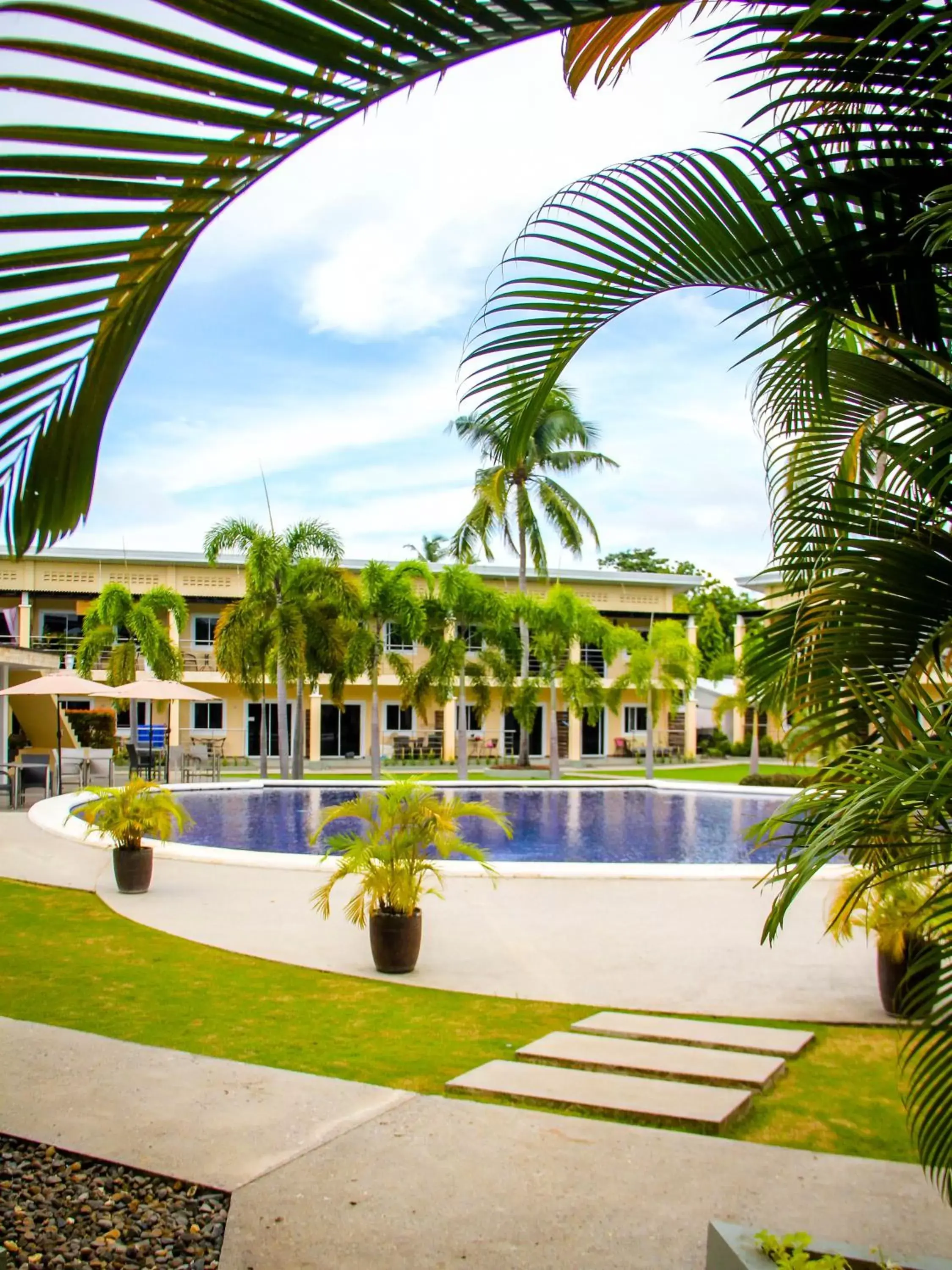 Swimming Pool in Malinawon Resort