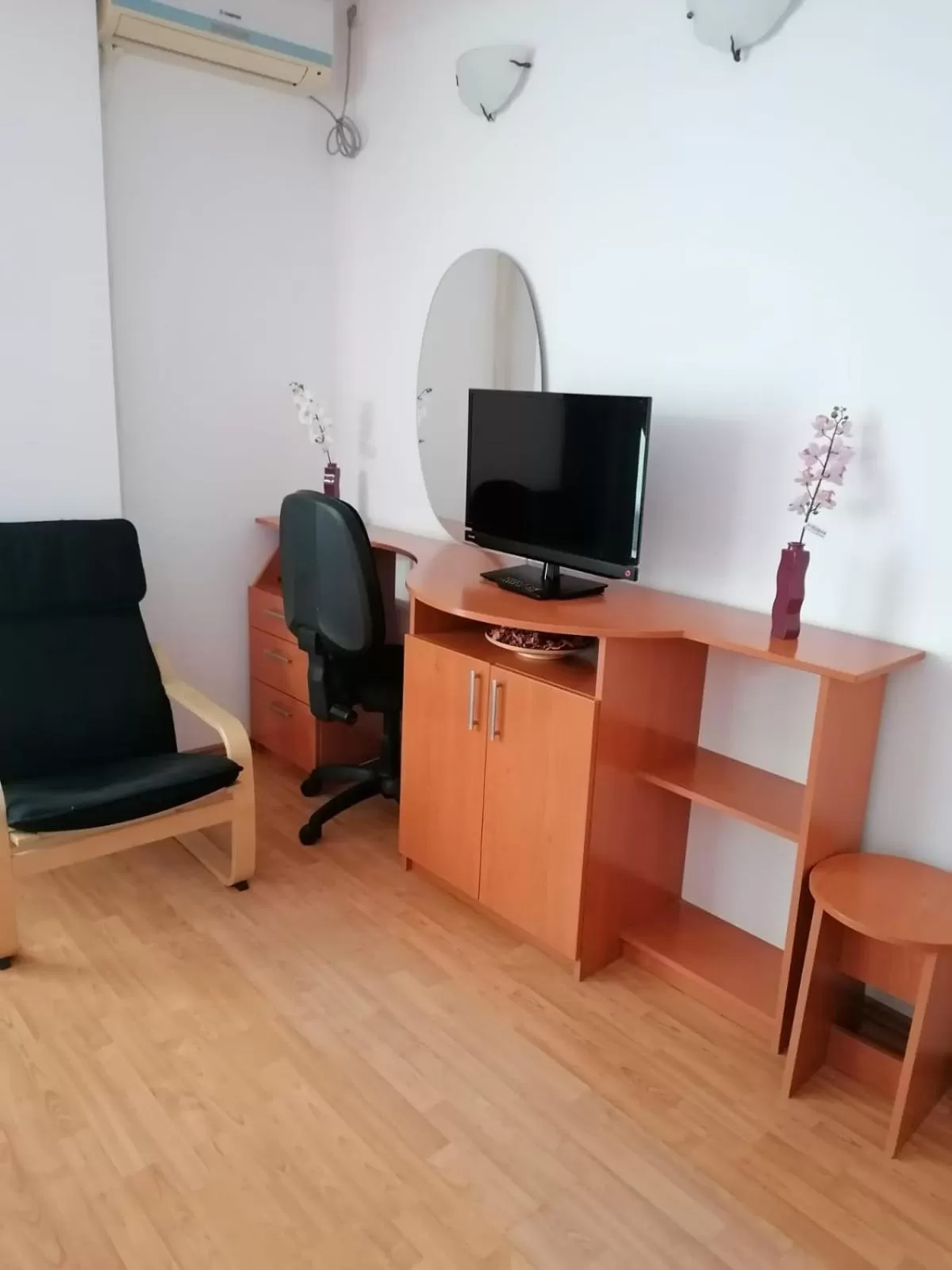 TV and multimedia in Villa Edera Residence - Gazda Profesionista