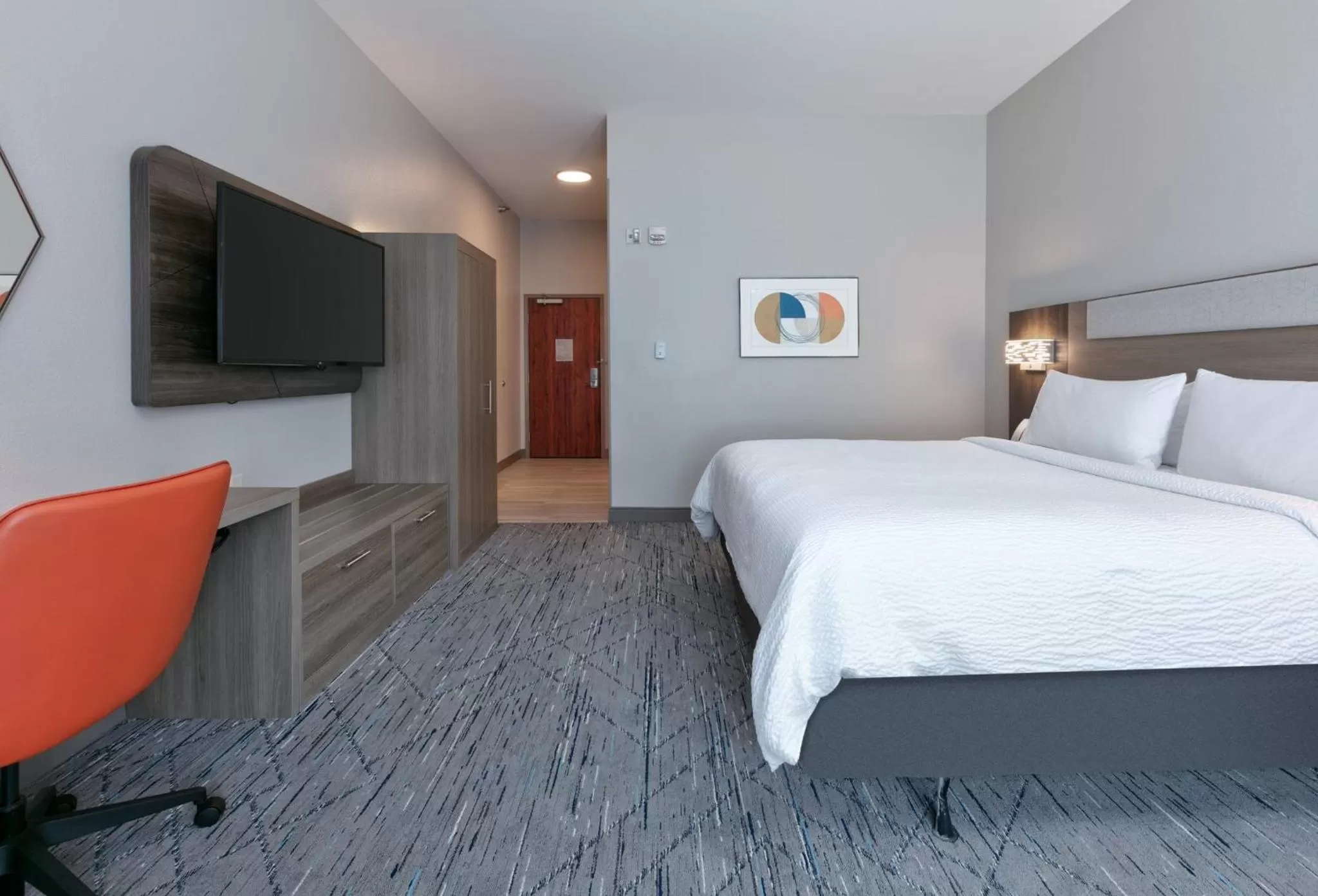 King Room - Hearing Accessible in Holiday Inn Express Hotel & Suites Shakopee, an IHG Hotel