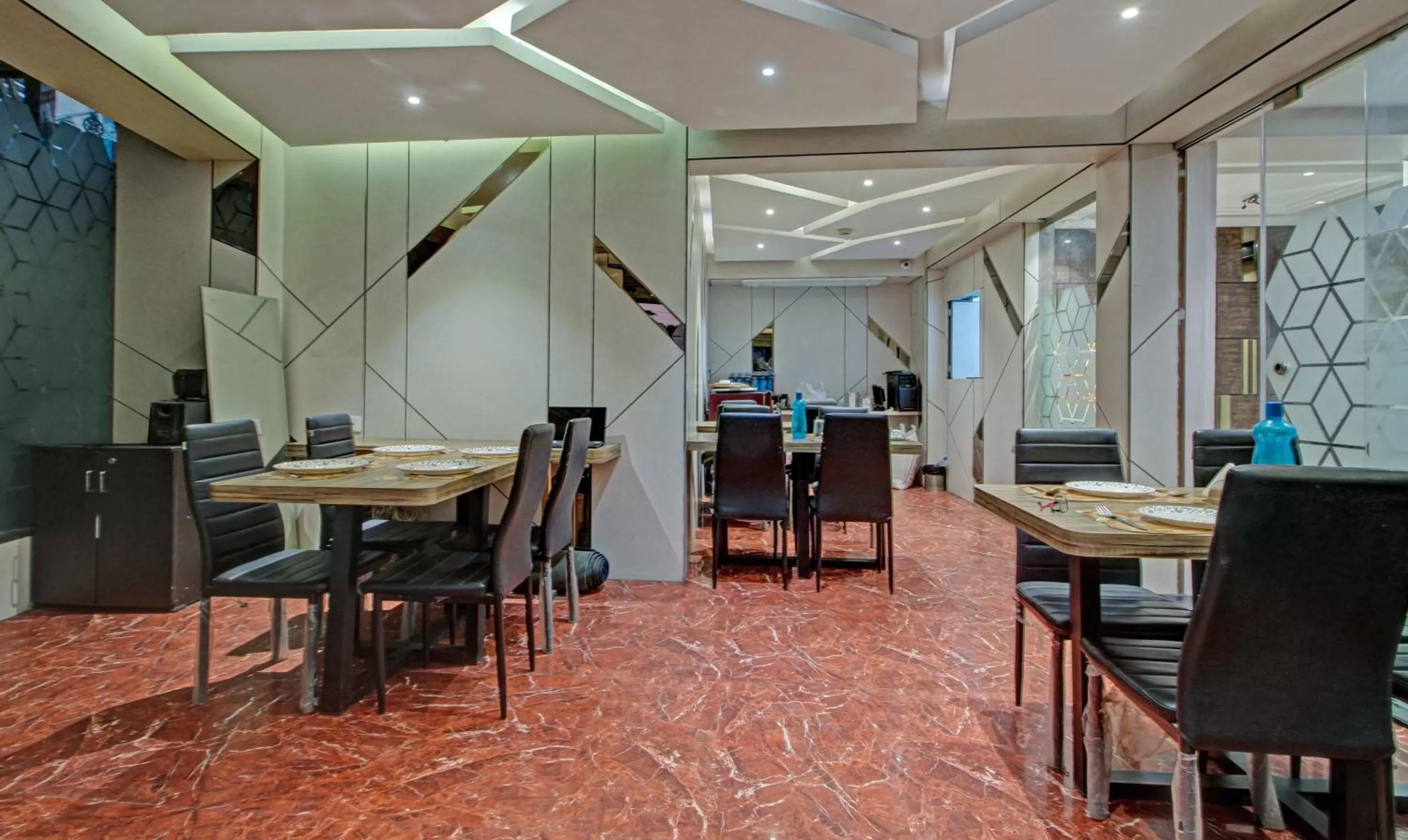 Breakfast in Treebo Glassotel Near Ruby Hospital