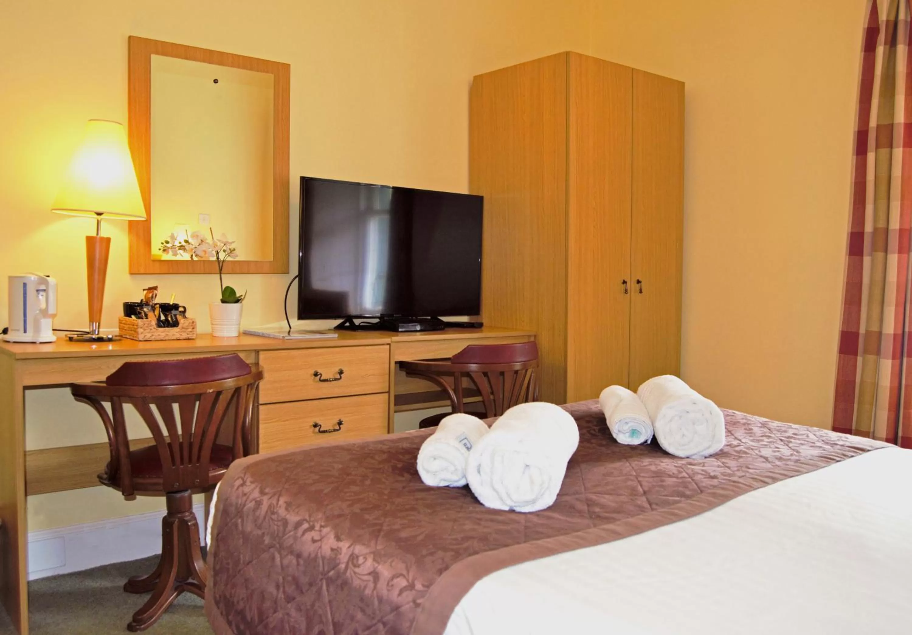 Bed in Bridge of Cally Hotel