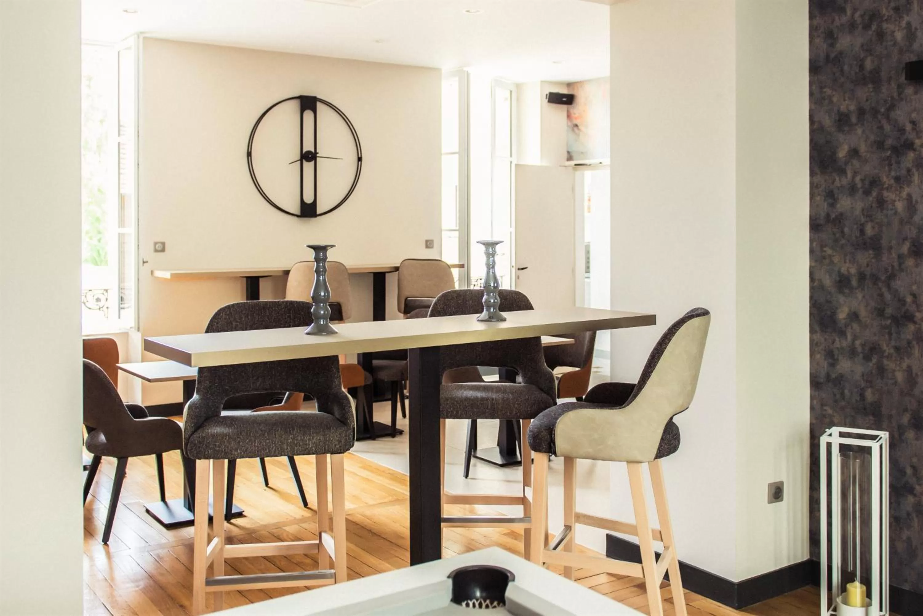 Area and facilities in Logis Villa C Hôtel