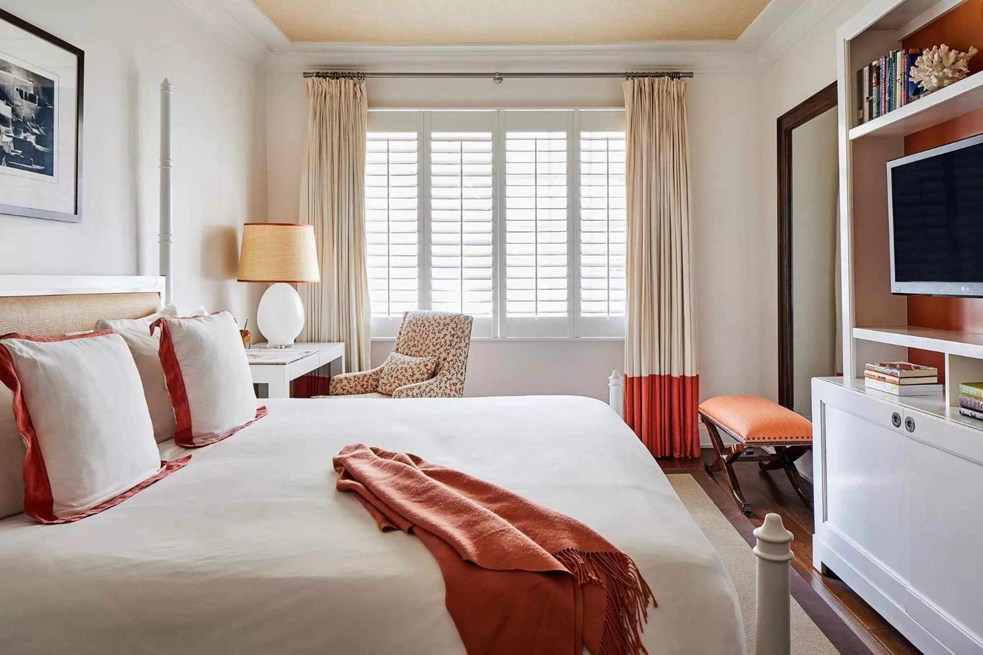 Library, Bed in The Betsy Hotel, South Beach