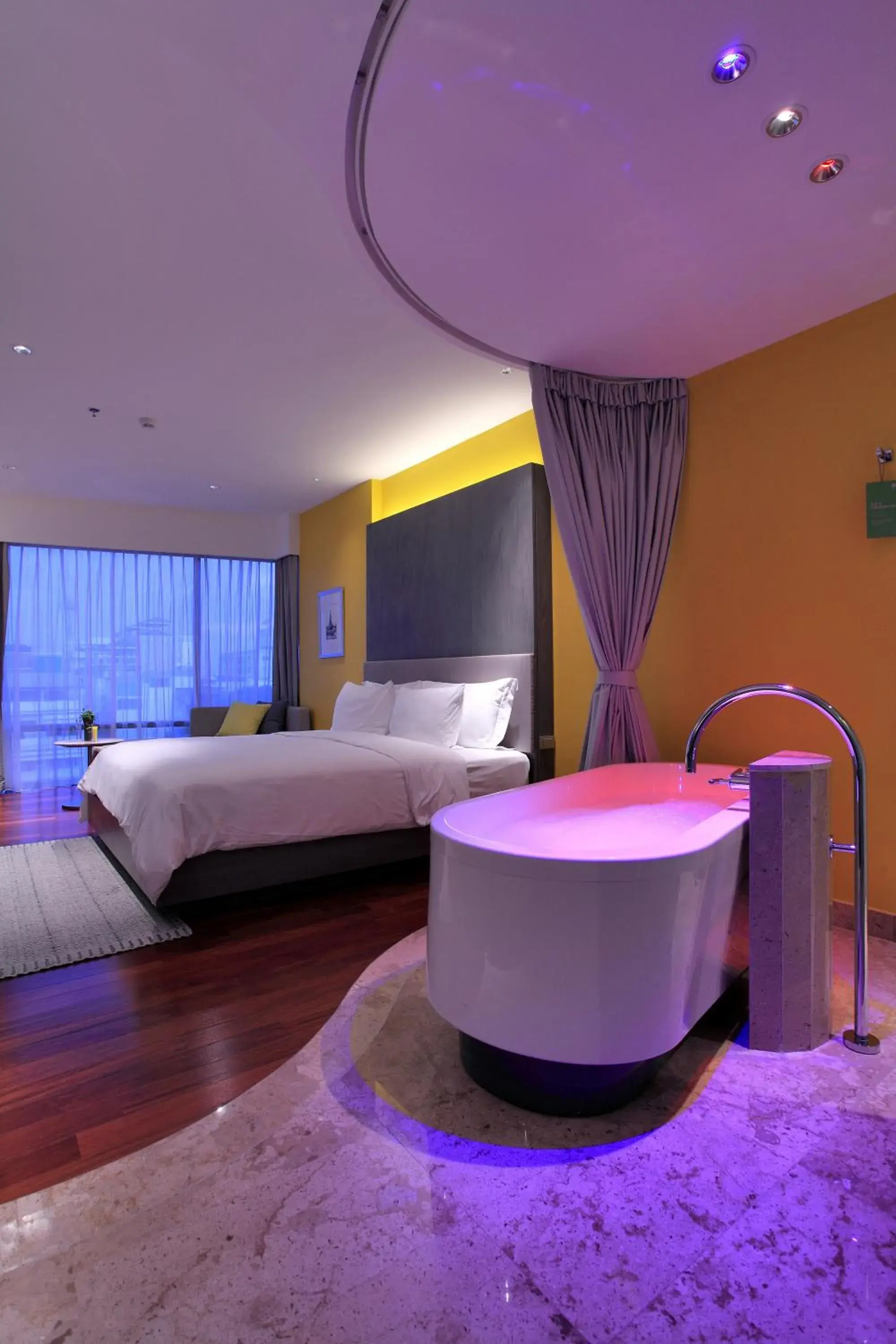 Photo of the whole room, Spa/Wellness in LiT BANGKOK Hotel - SHA Extra Plus
