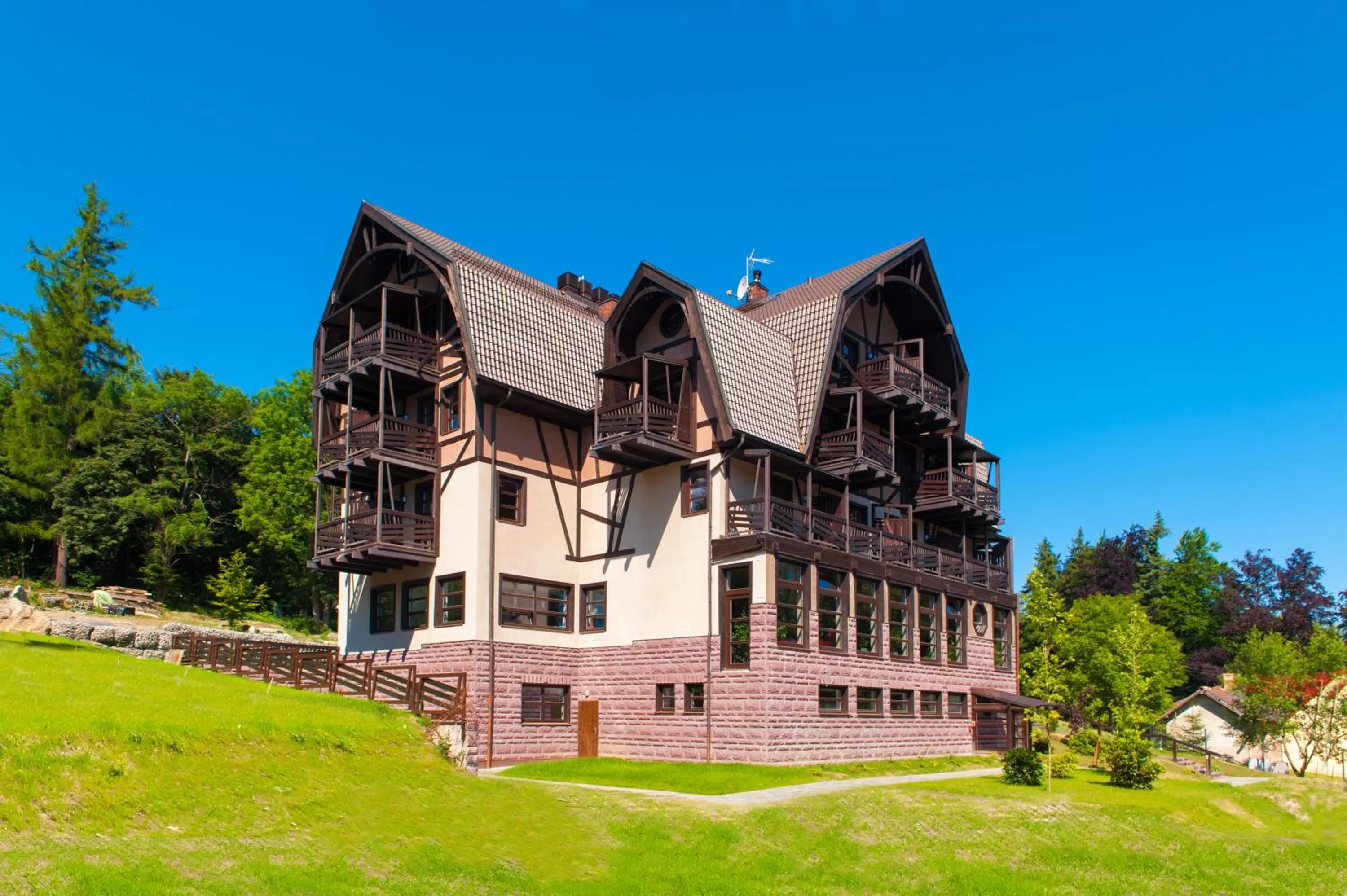 Property building in Boutique Hotel Sudetia - Medical & SPA