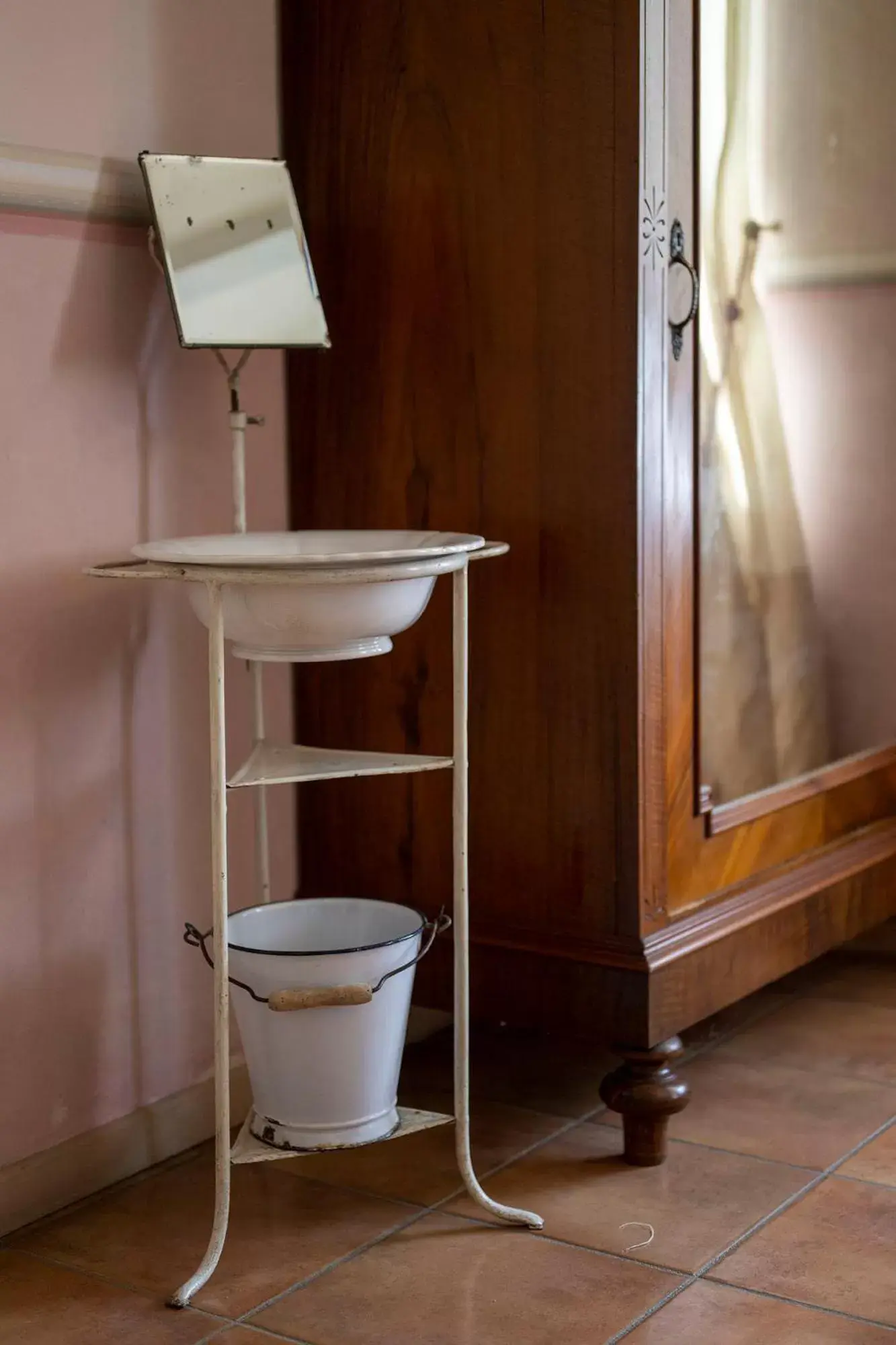 Decorative detail, Bathroom in Hotel Airone