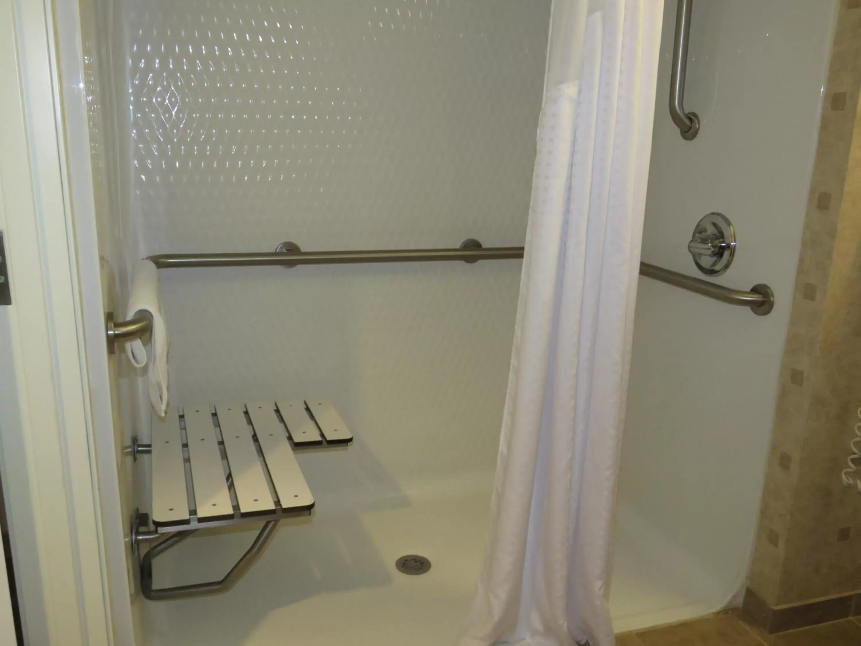 Photo of the whole room, Bathroom in Holiday Inn Express Hotel & Suites Bartlesville, an IHG Hotel