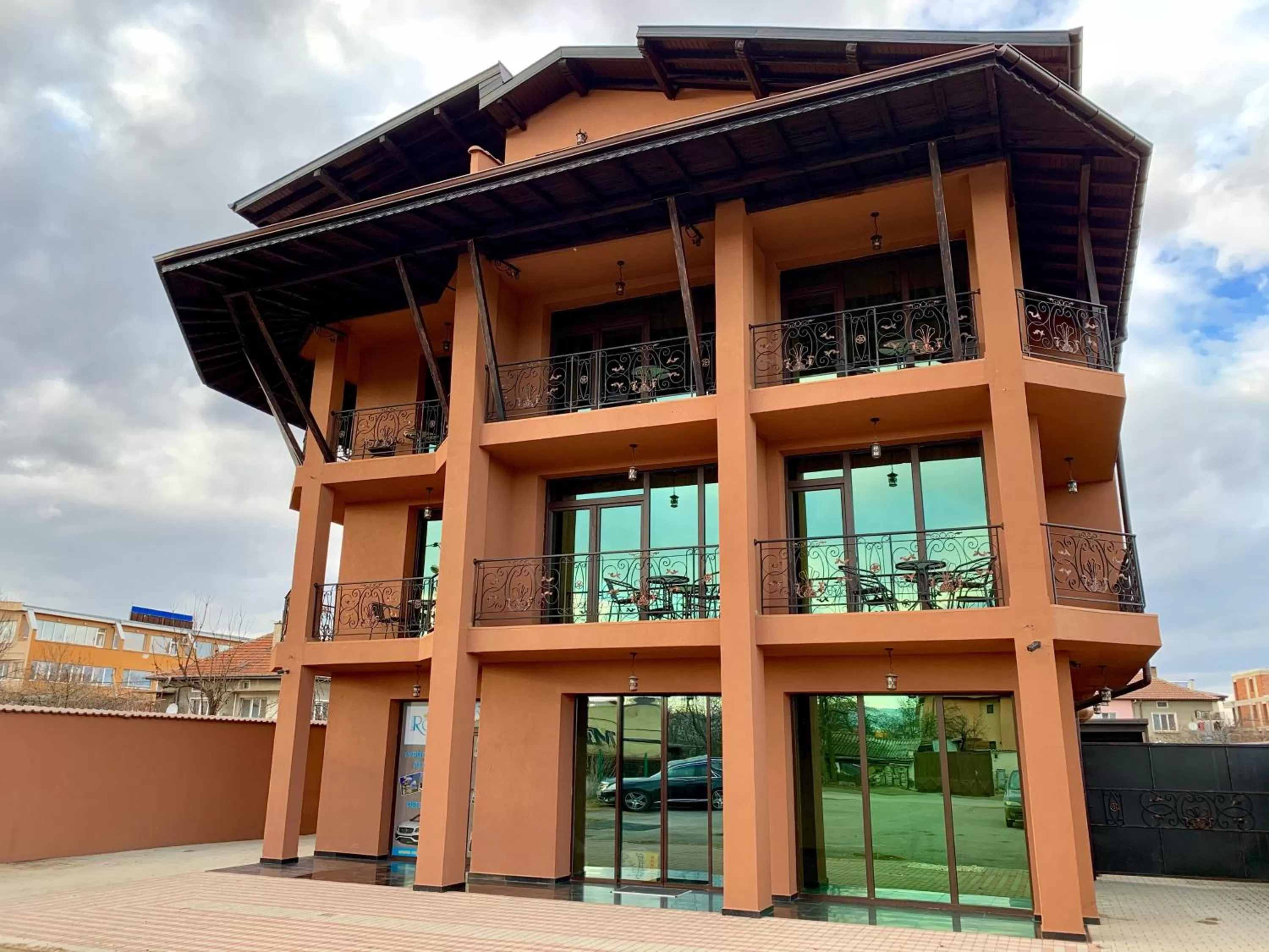 Guest house VRAZHDEBNA