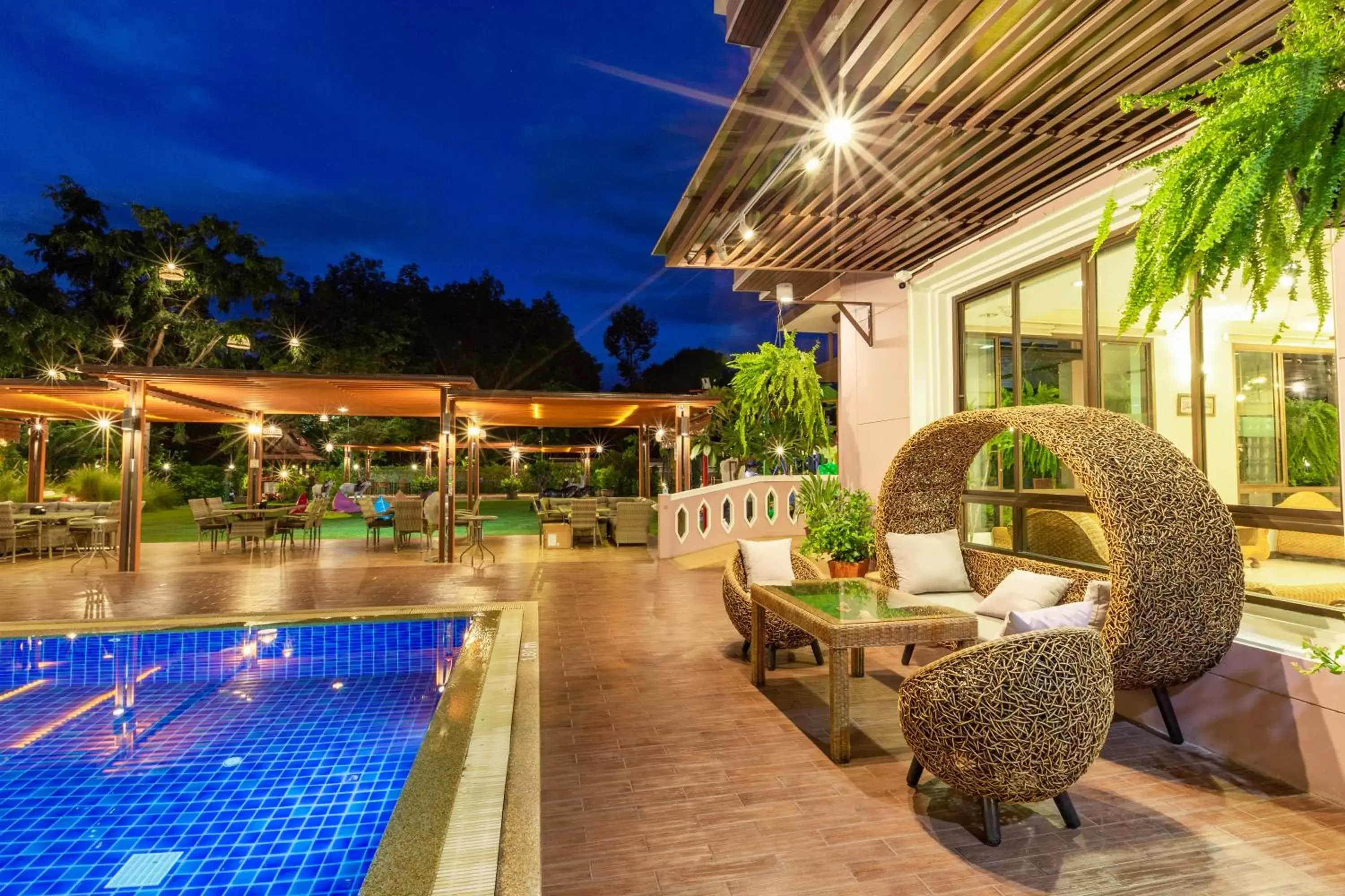 Swimming pool in Phanomrungpuri Hotel Buriram