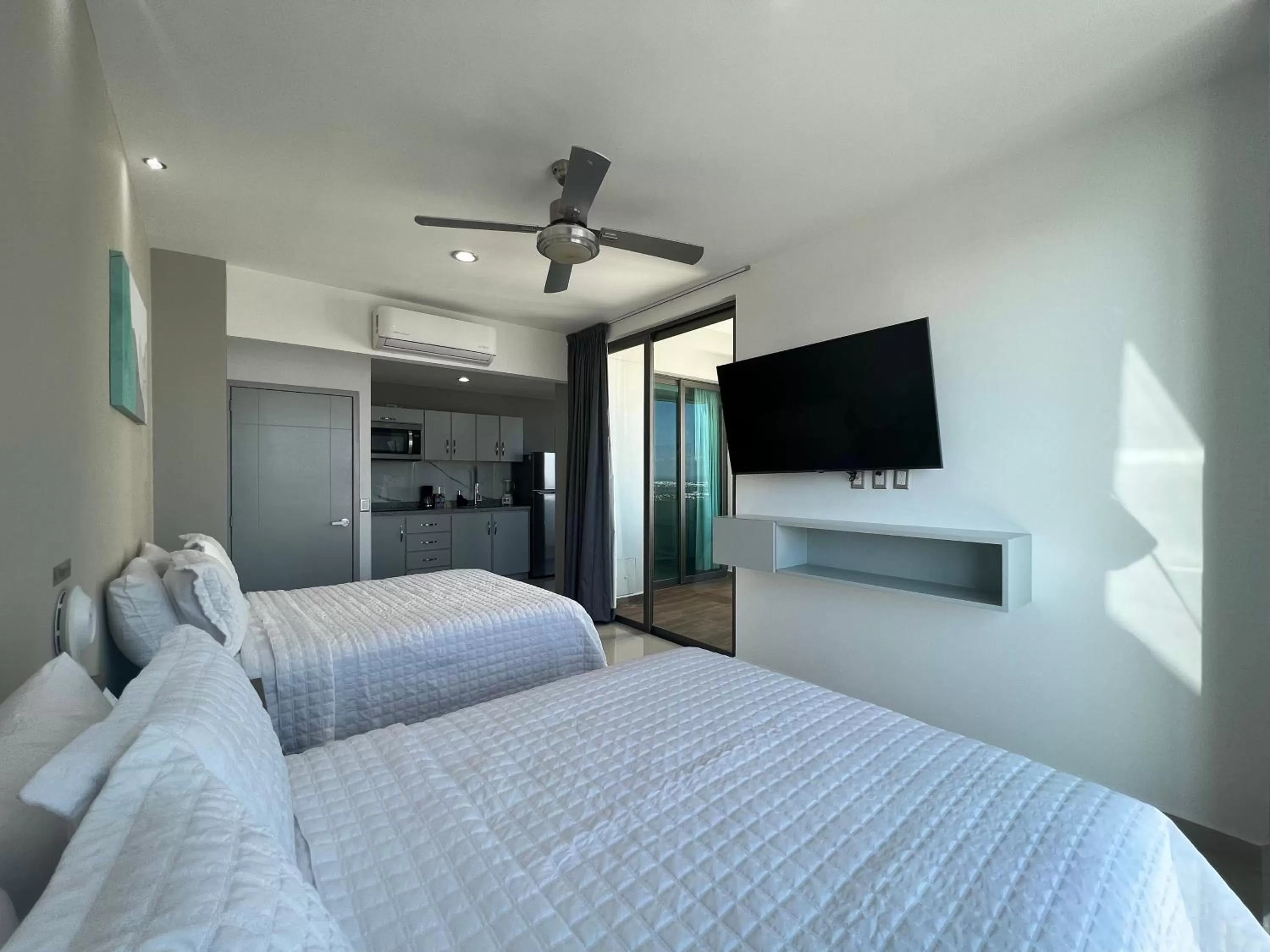 Bedroom, Bed in Hotel Tramamoto Mazatlan