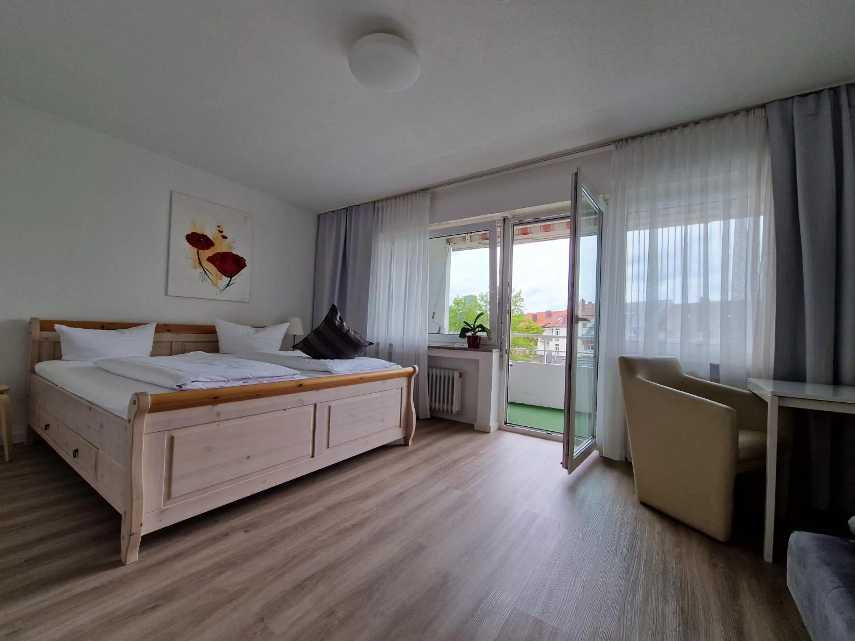 Photo of the whole room, Bed in Apart Hotel Freiburg