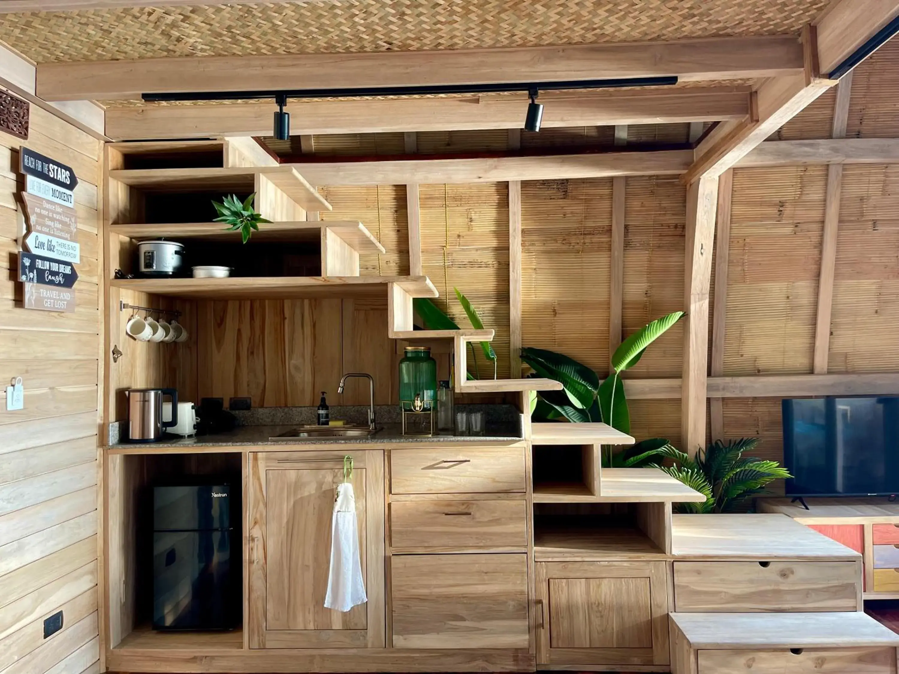 Kitchen/Kitchenette in Karuna El Nido Villas