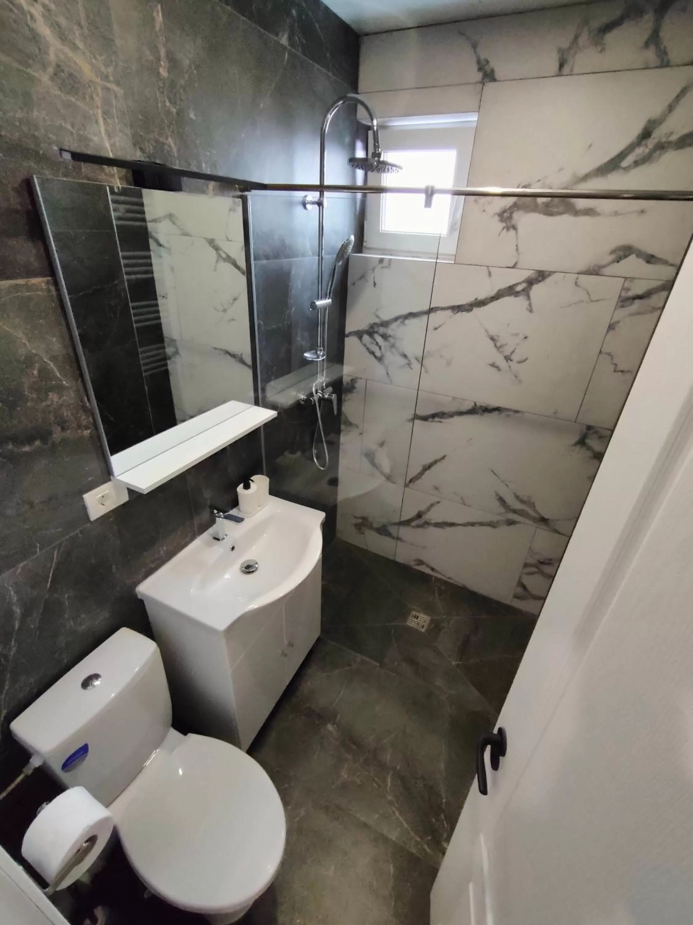 Bathroom in Fanea Residence