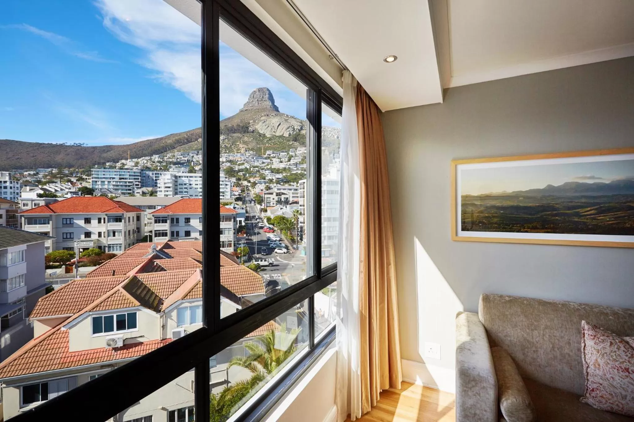 One-Bedroom Apartment with Mountain View in President Hotel