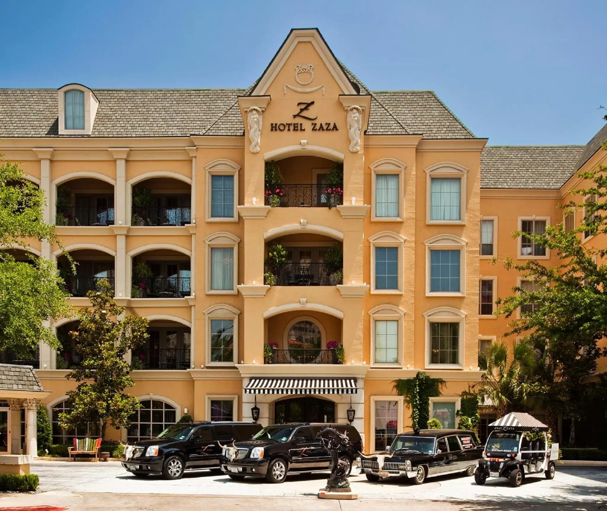 Facade/entrance, Property Building in Hotel ZaZa Dallas