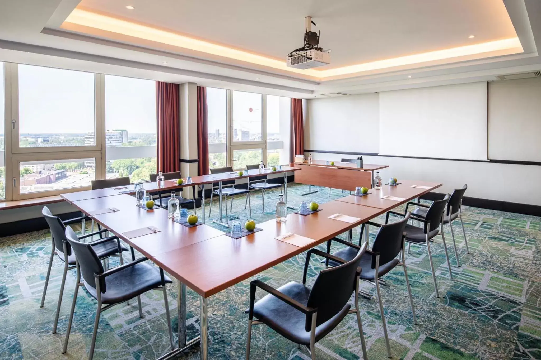 Meeting/conference room in Crowne Plaza Antwerpen, an IHG Hotel