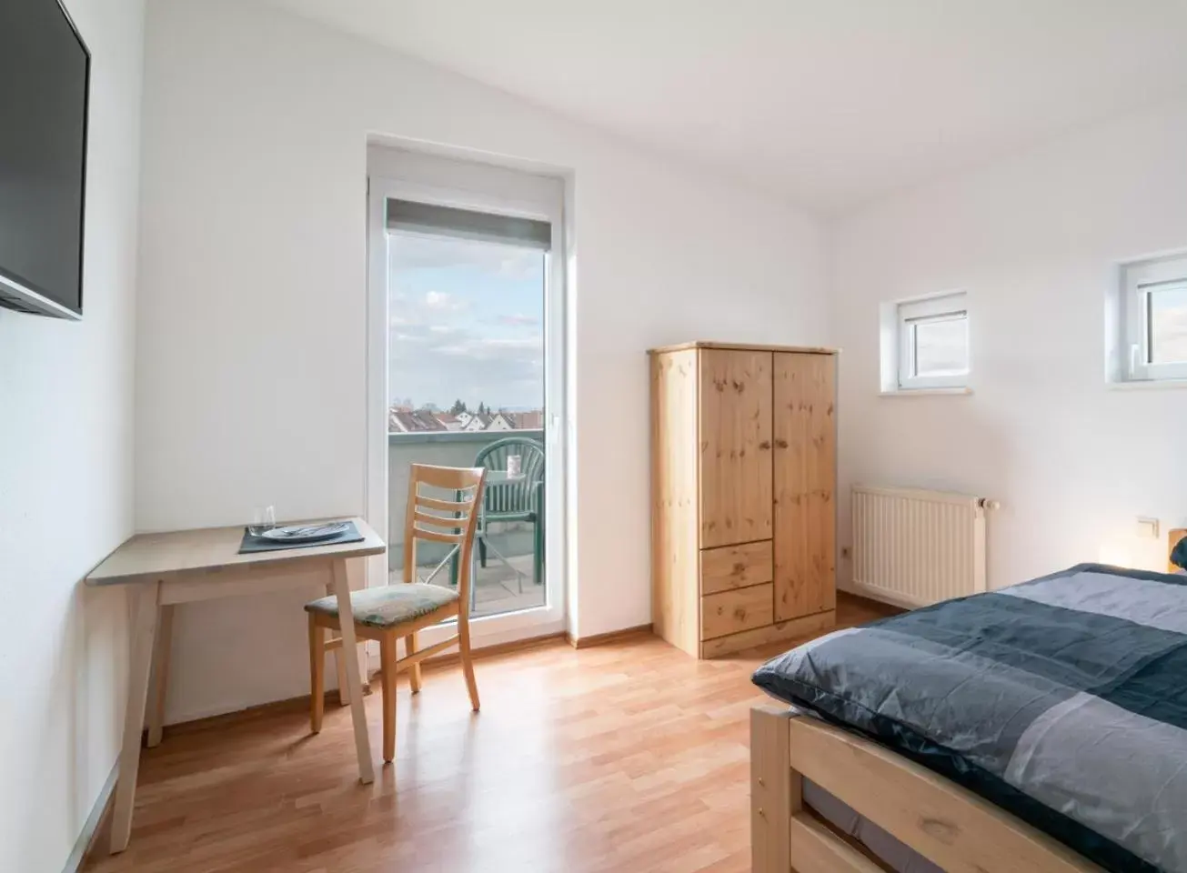 Apartment With Shared Bathroom - single occupancy in Pension Schweizer Apartment With Shared Bathroom - single occupancy in Pension Schweizer