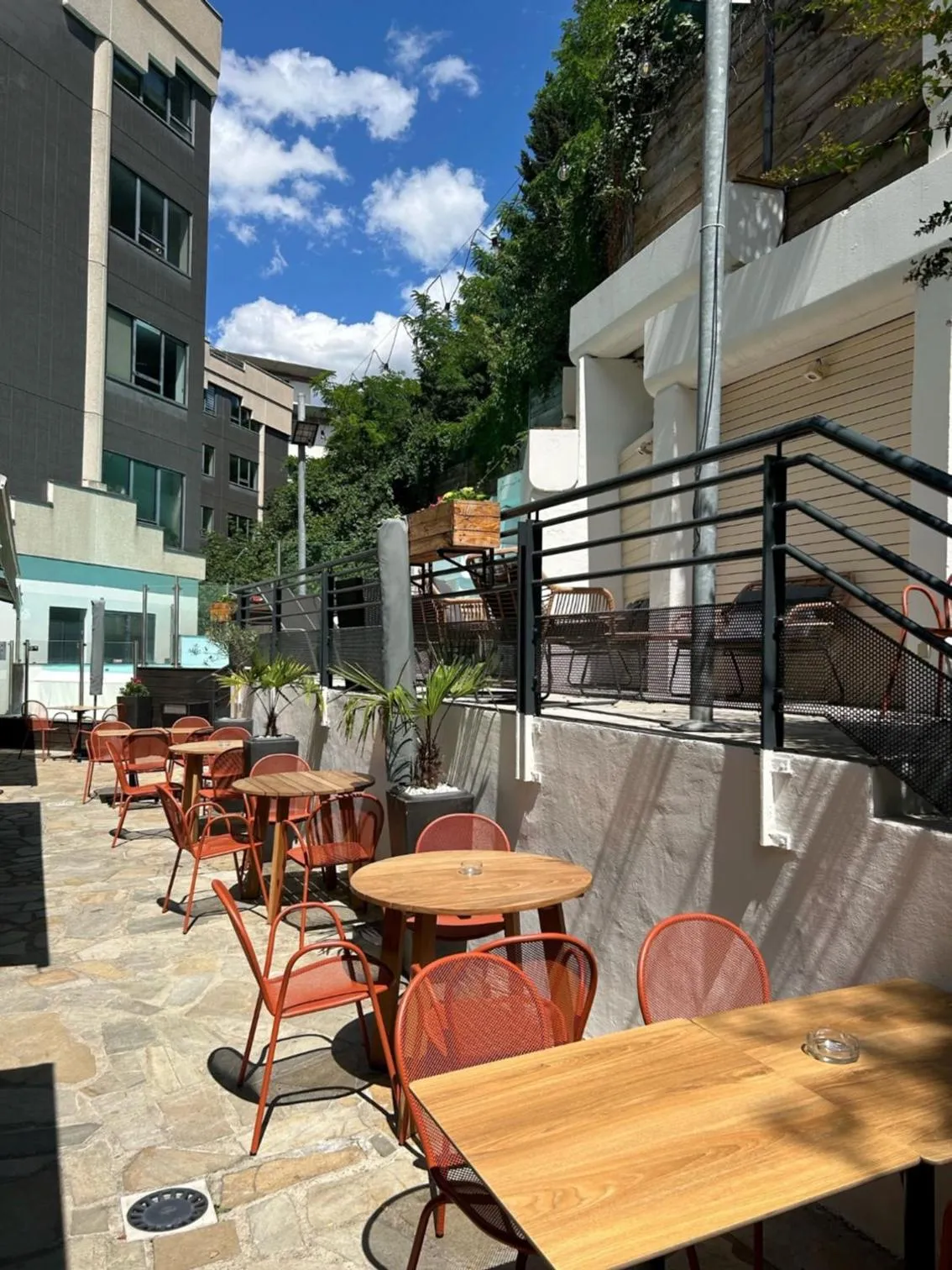 Patio in Holiday Inn Lyon Vaise by IHG