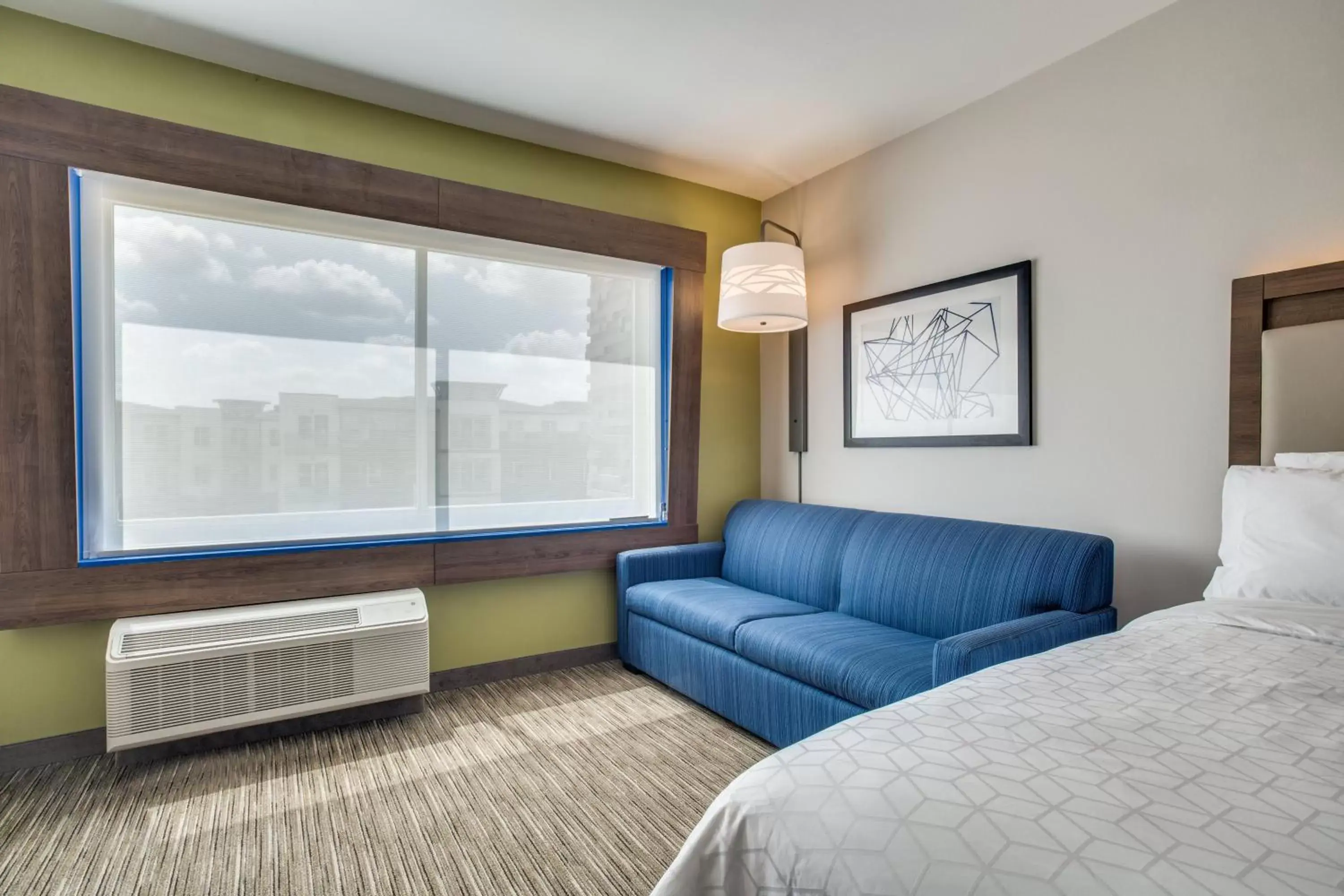 Photo of the whole room, Seating Area in Holiday Inn Express & Suites - Denton South, an IHG Hotel