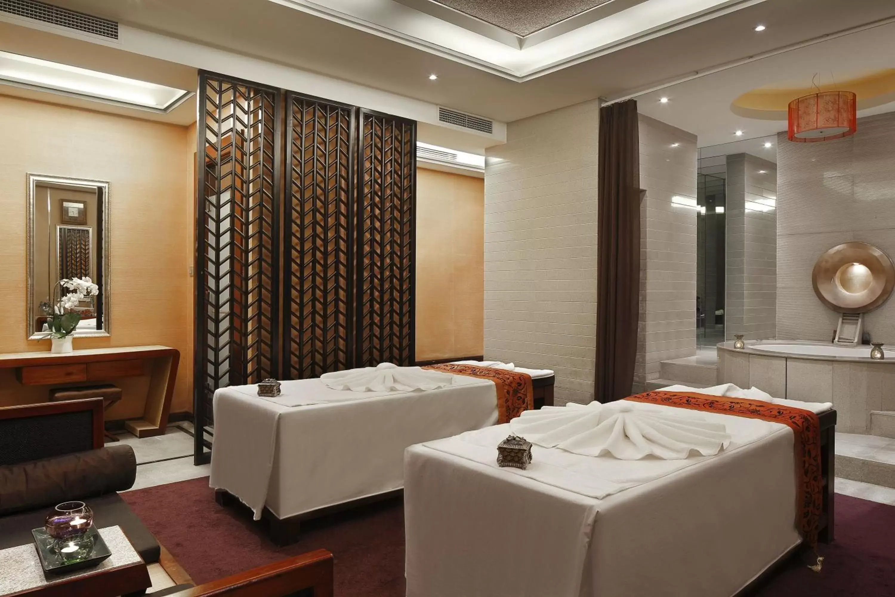 Massage in The QUBE Hotel Shanghai – Pudong International Airport