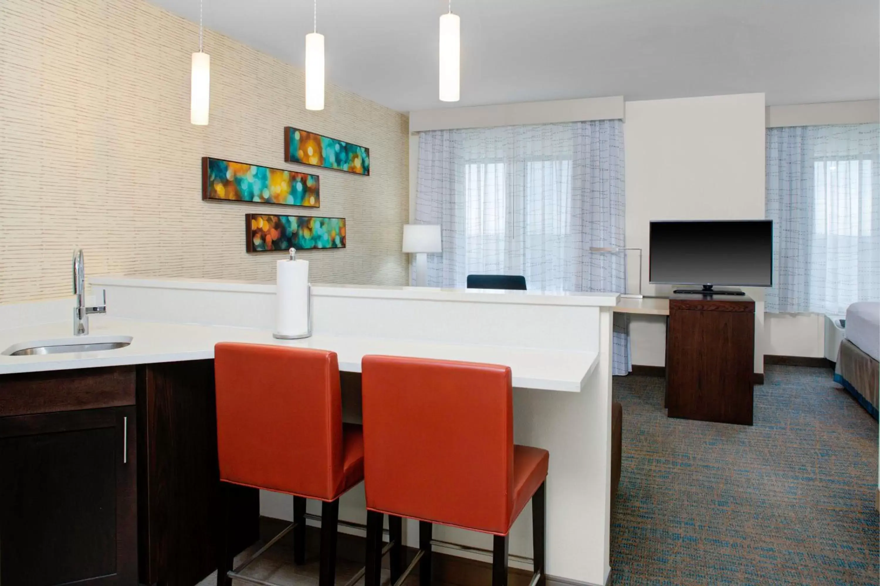 Photo of the whole room, Kitchen/Kitchenette in Residence Inn by Marriott Dallas Allen/Fairview