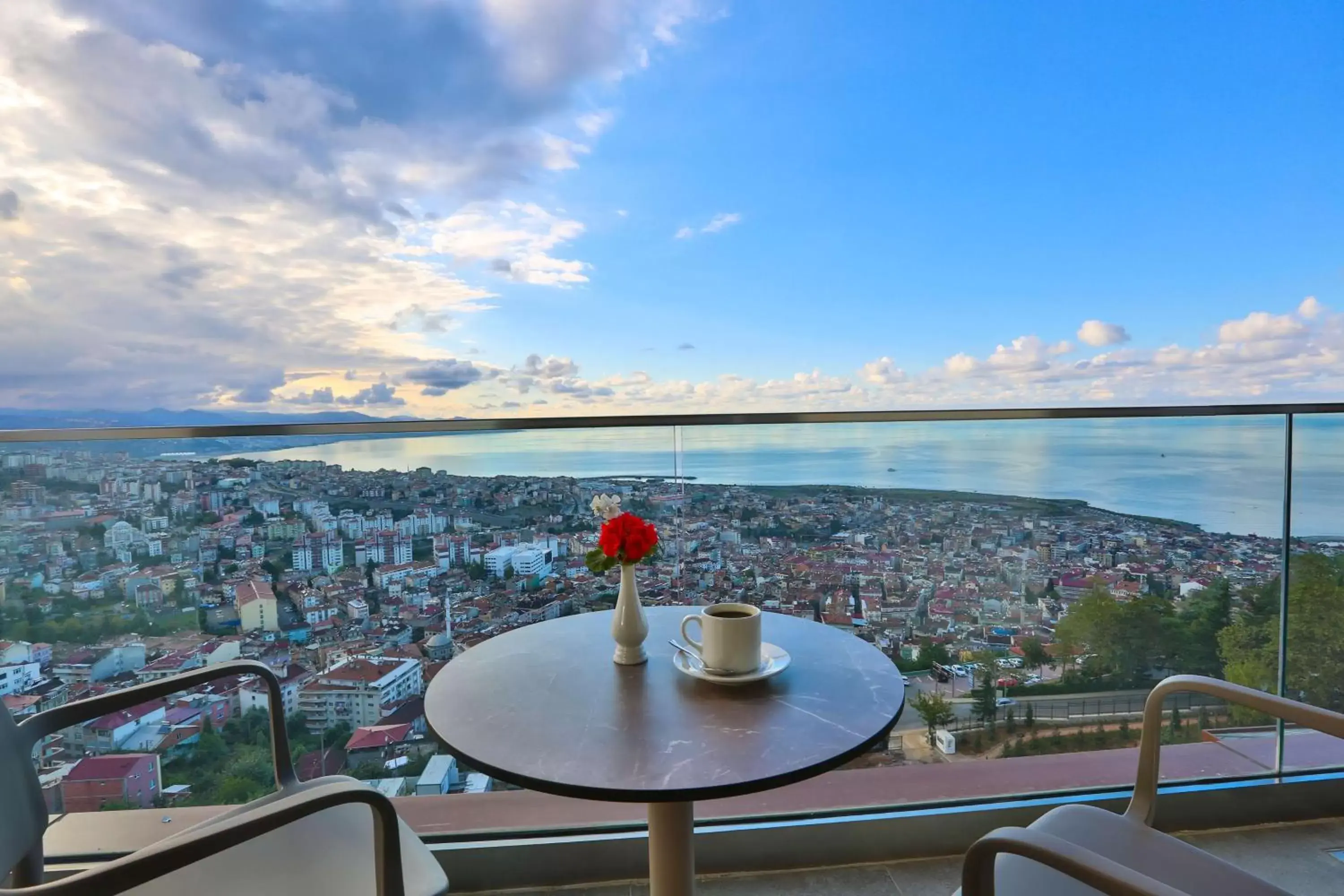 Photo of the whole room in Radisson Blu Hotel Trabzon