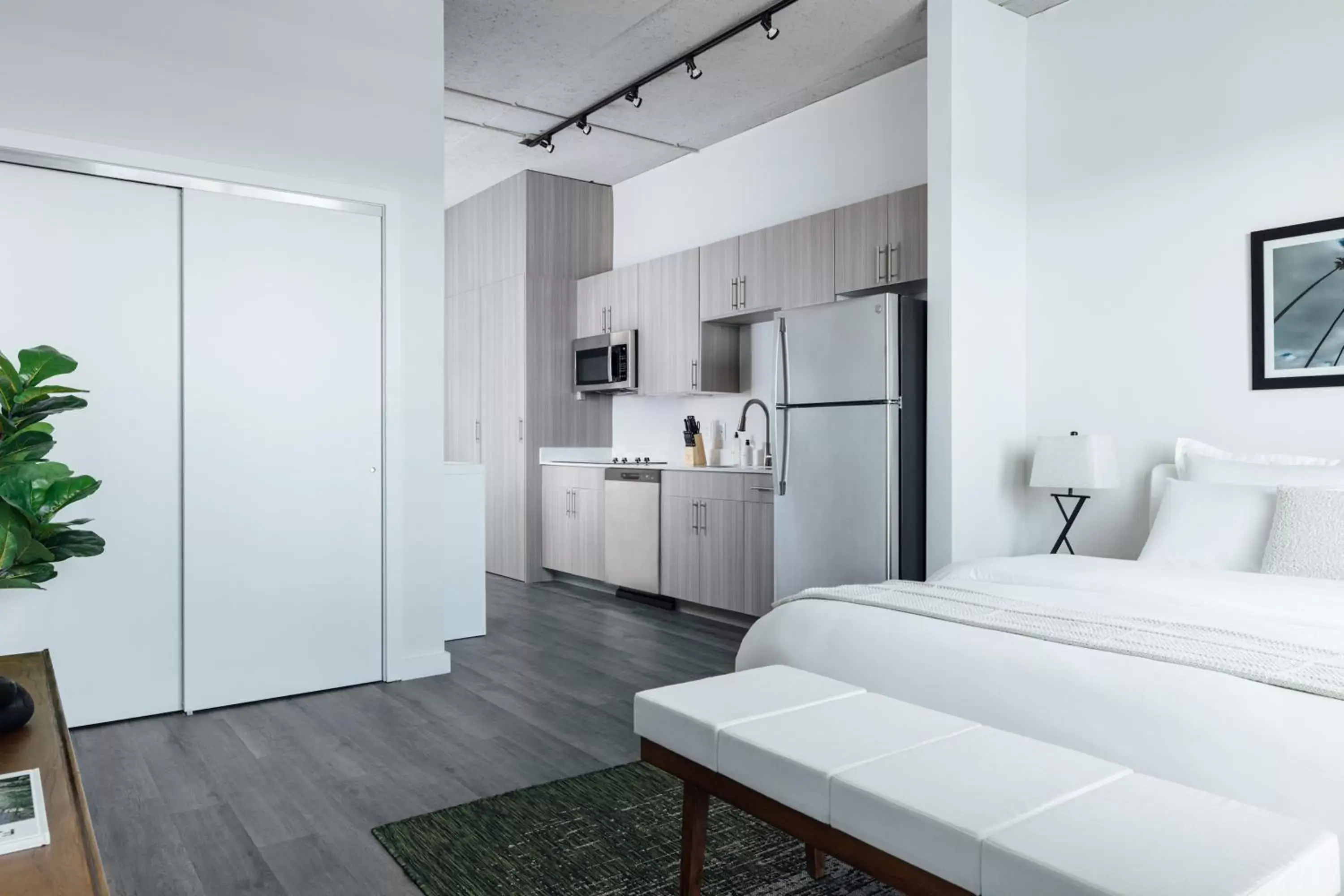 Photo of the whole room in Mint House St. Petersburg - Downtown Photo of the whole room in Mint House St. Petersburg - Downtown