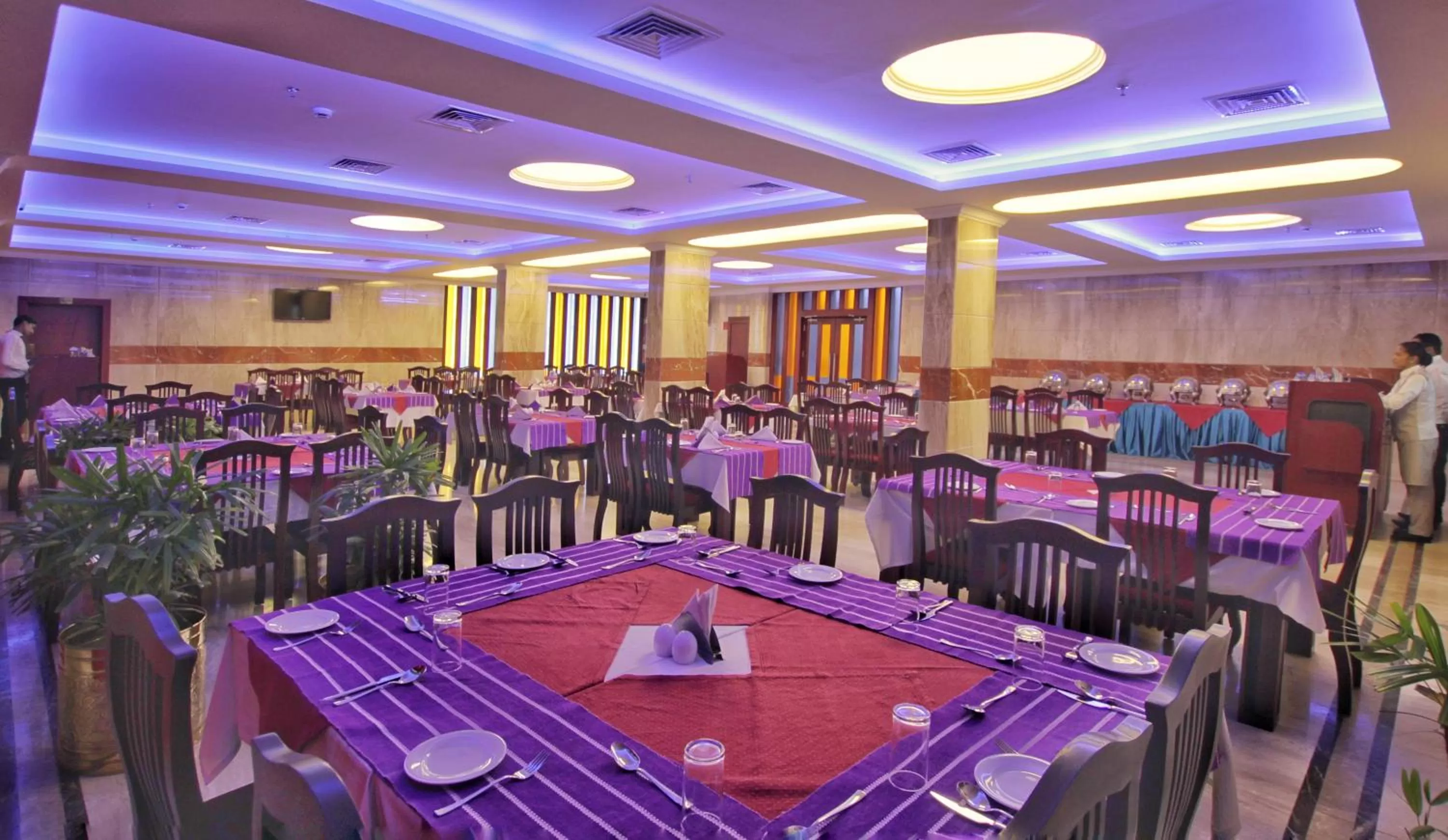 Restaurant/places to eat in Seashore Residency