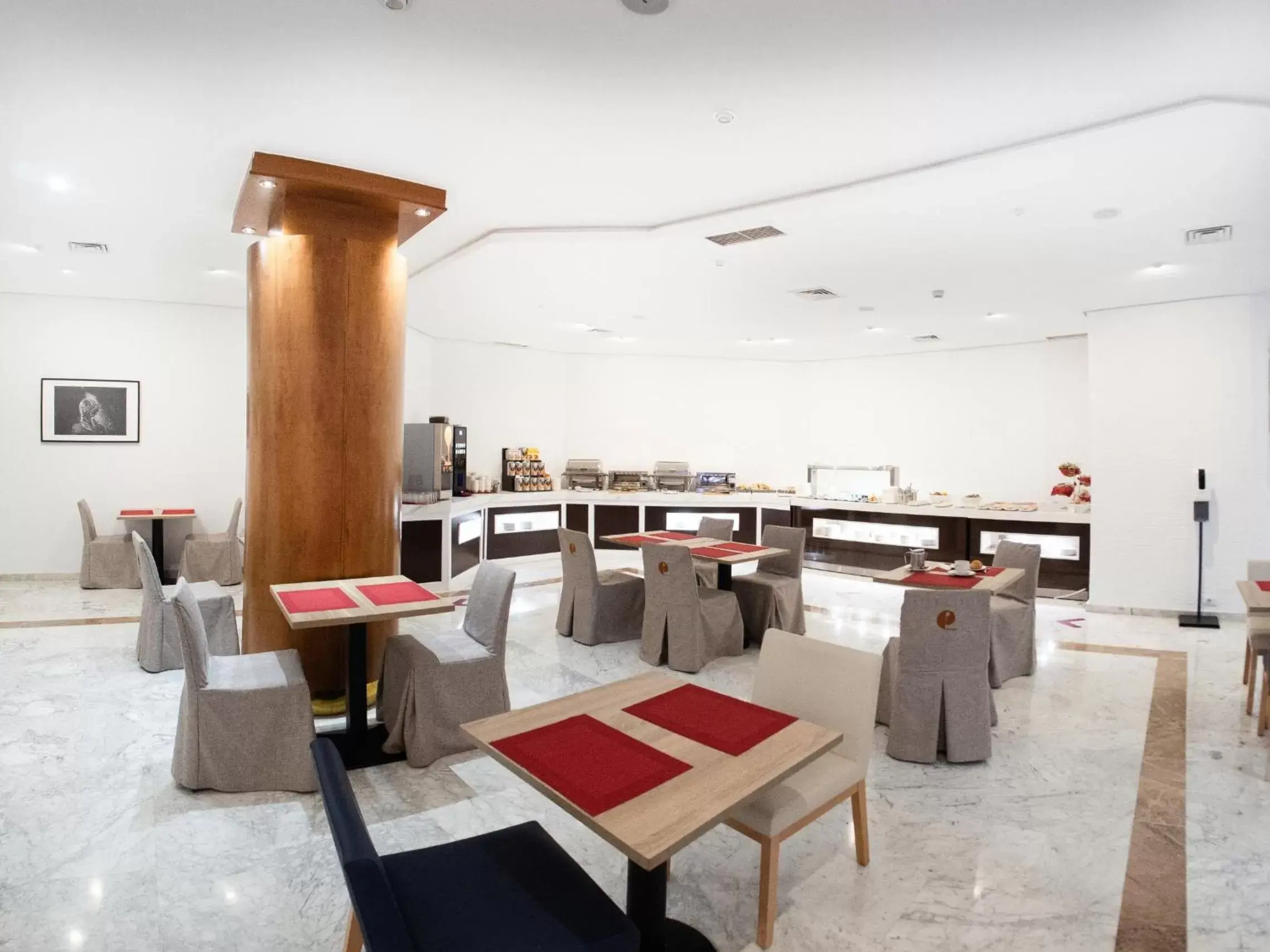 Breakfast in Hotel Pasarela Breakfast in Hotel Pasarela