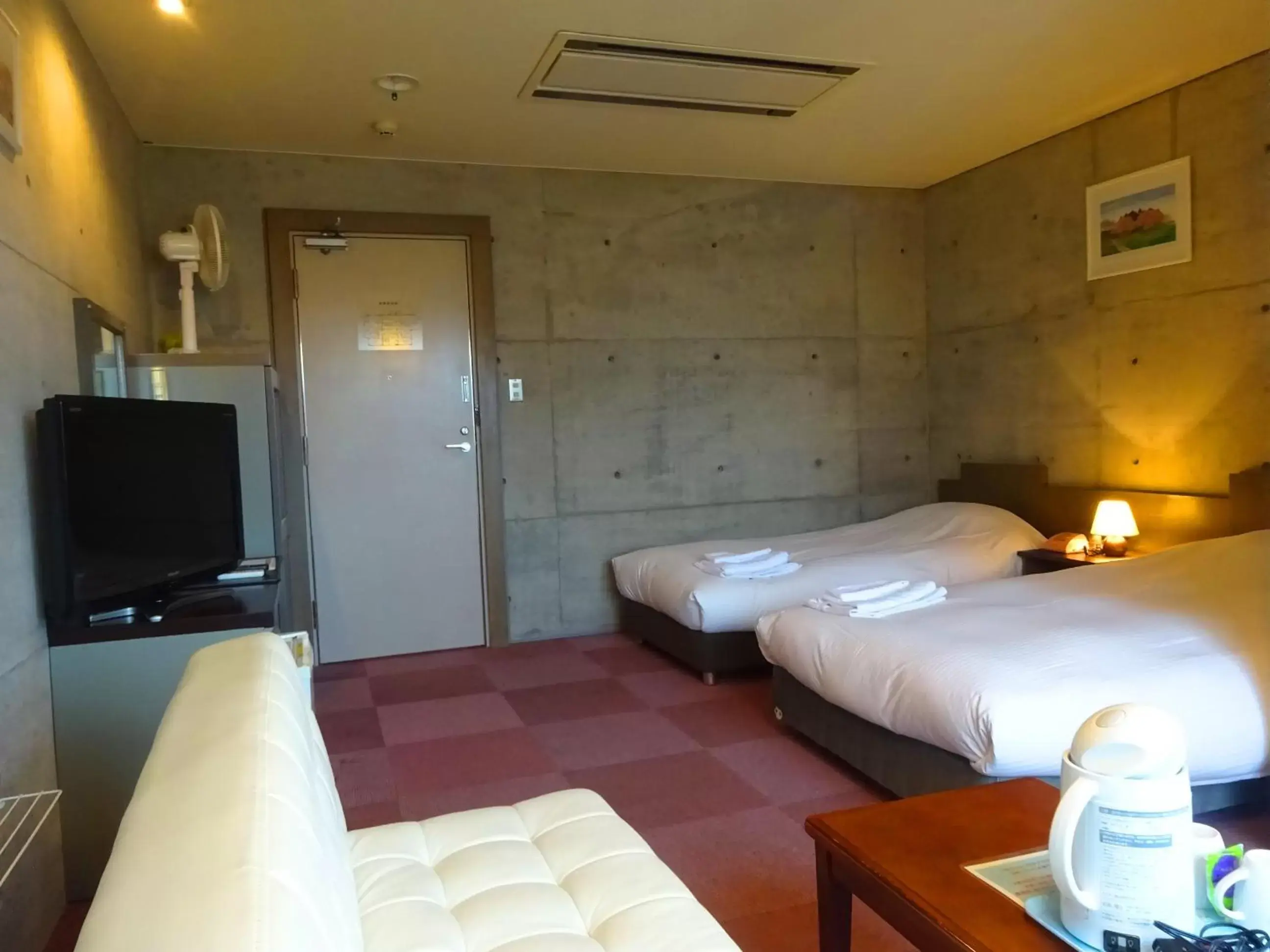 Bed in Hakodate Motomachi Hotel