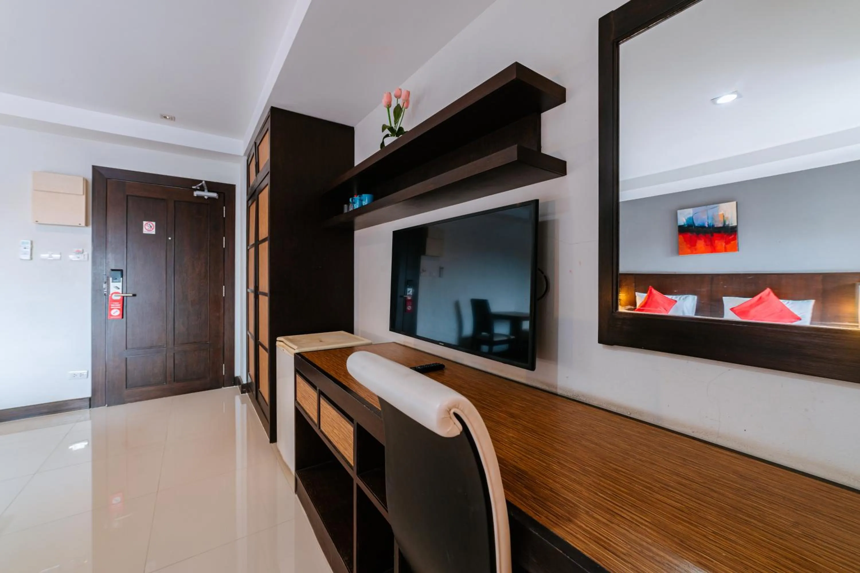 Guests in Ratana Hotel Sakdidet, PHUKET TOWN