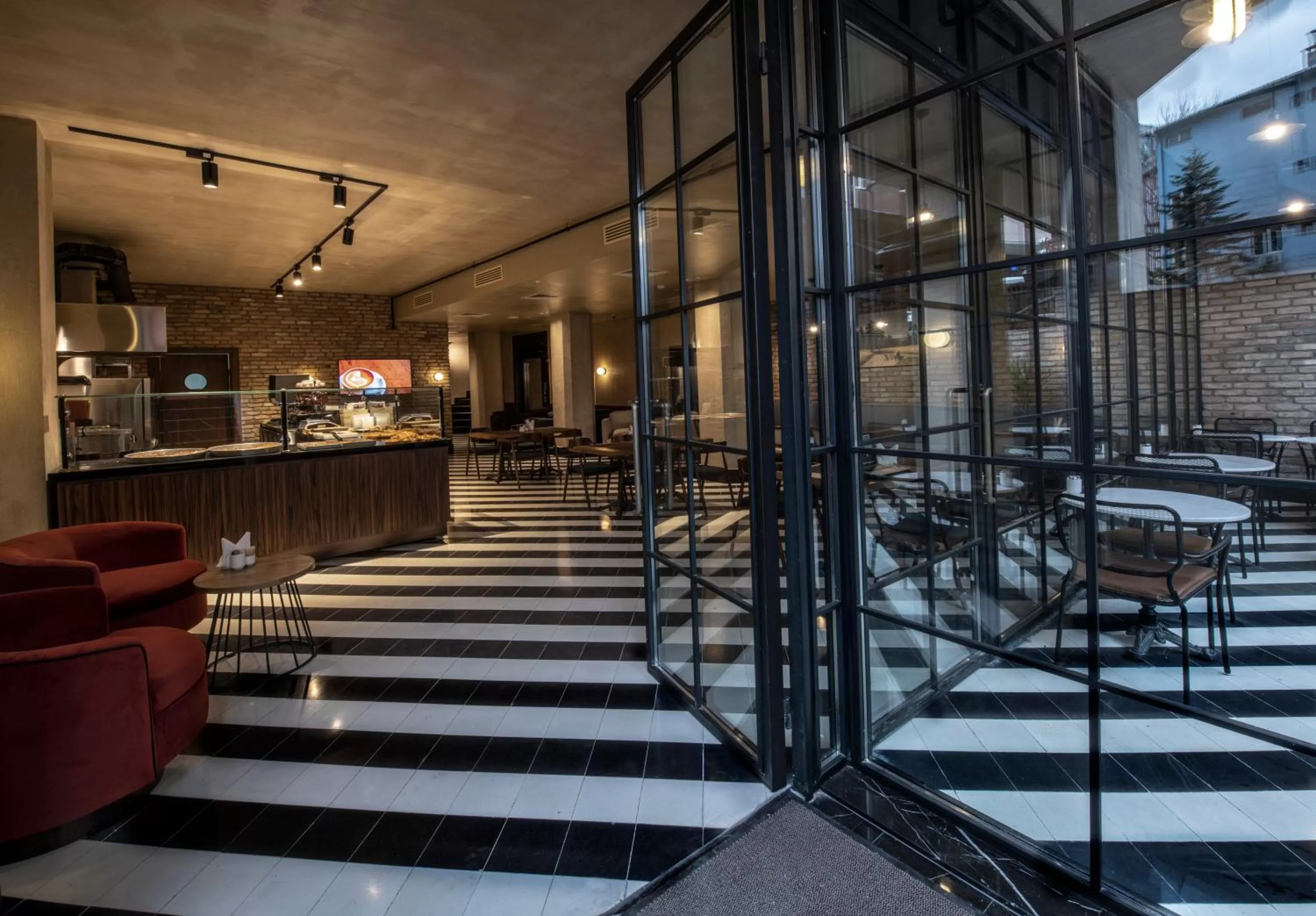 Restaurant/places to eat in Hotel Bosfora Plus