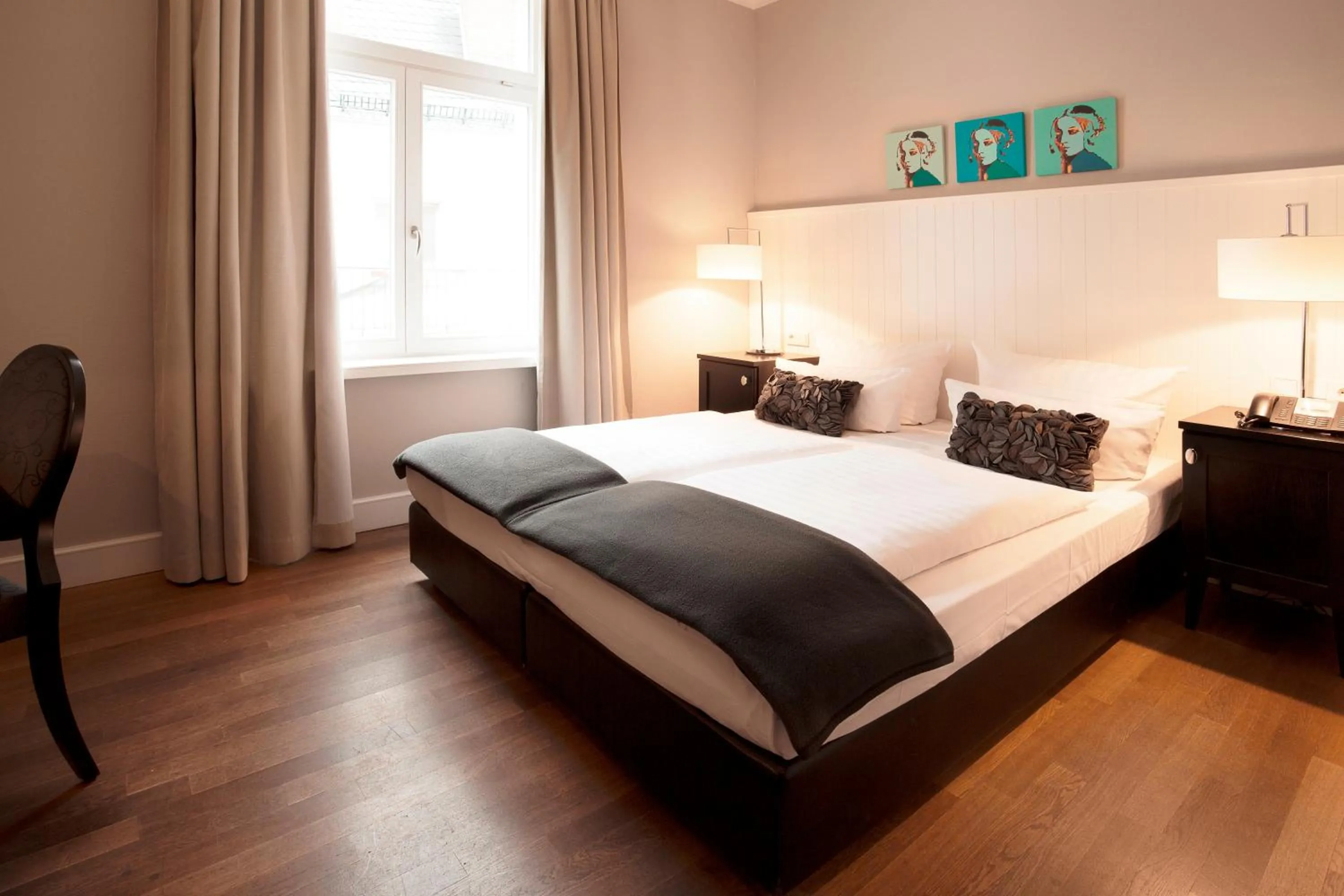 Photo of the whole room, Bed in Hotel Victoria