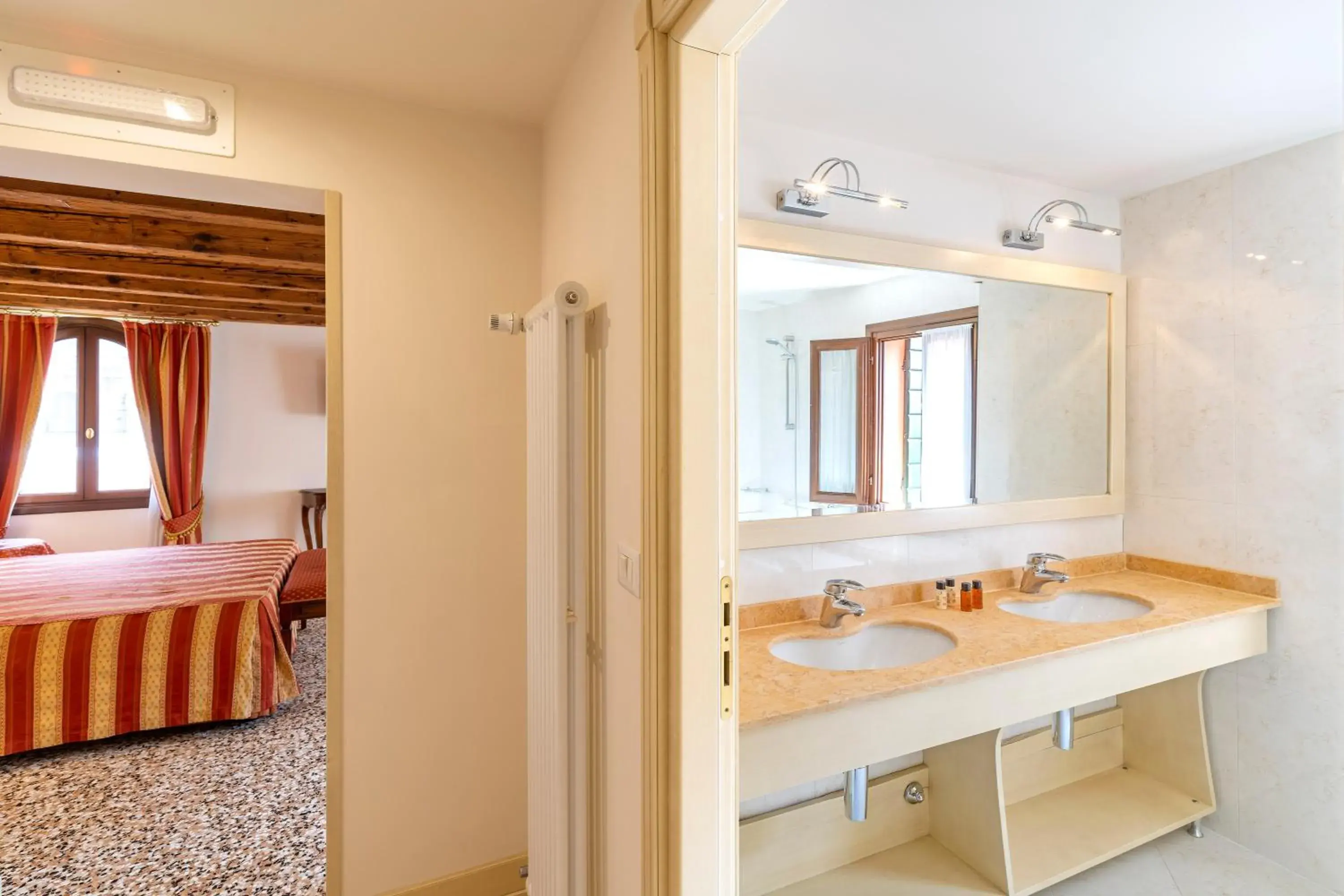 Bathroom in Hotel Bella Venezia