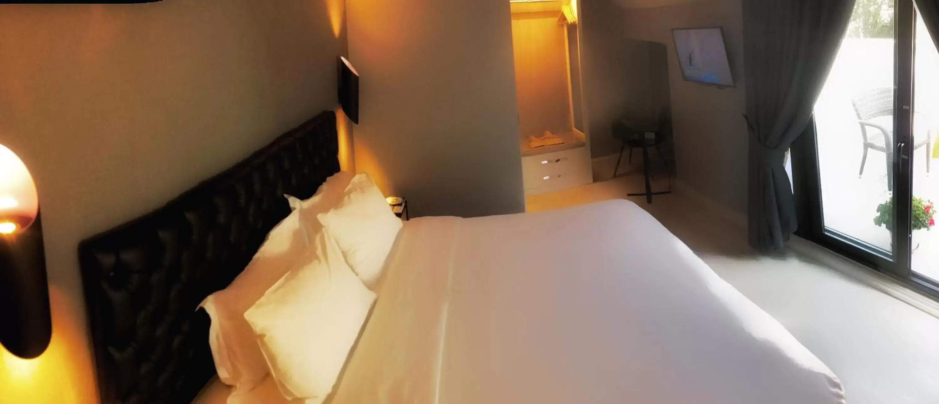 Bed in Barbera Hotel