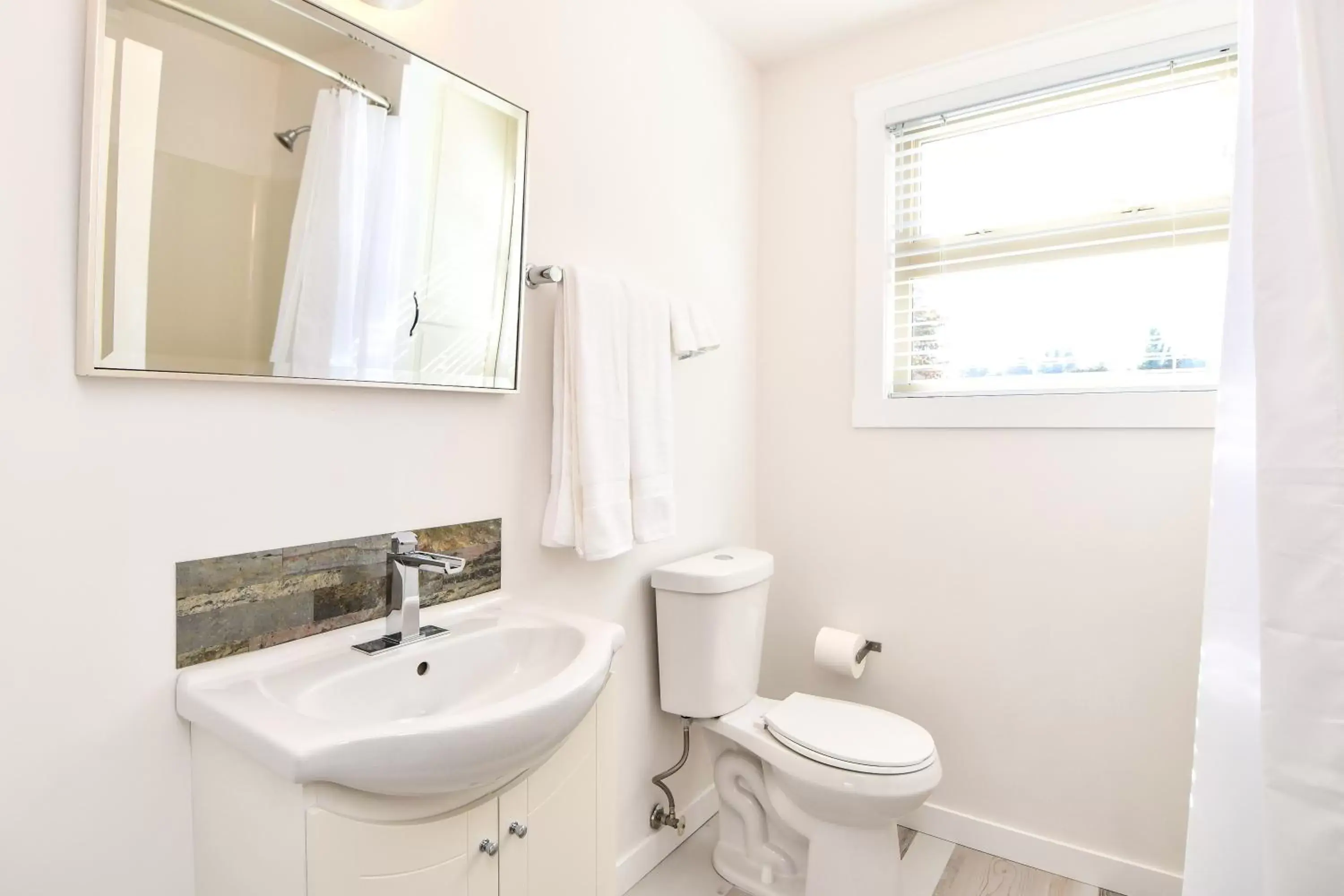 Bathroom in Chateau Riverside