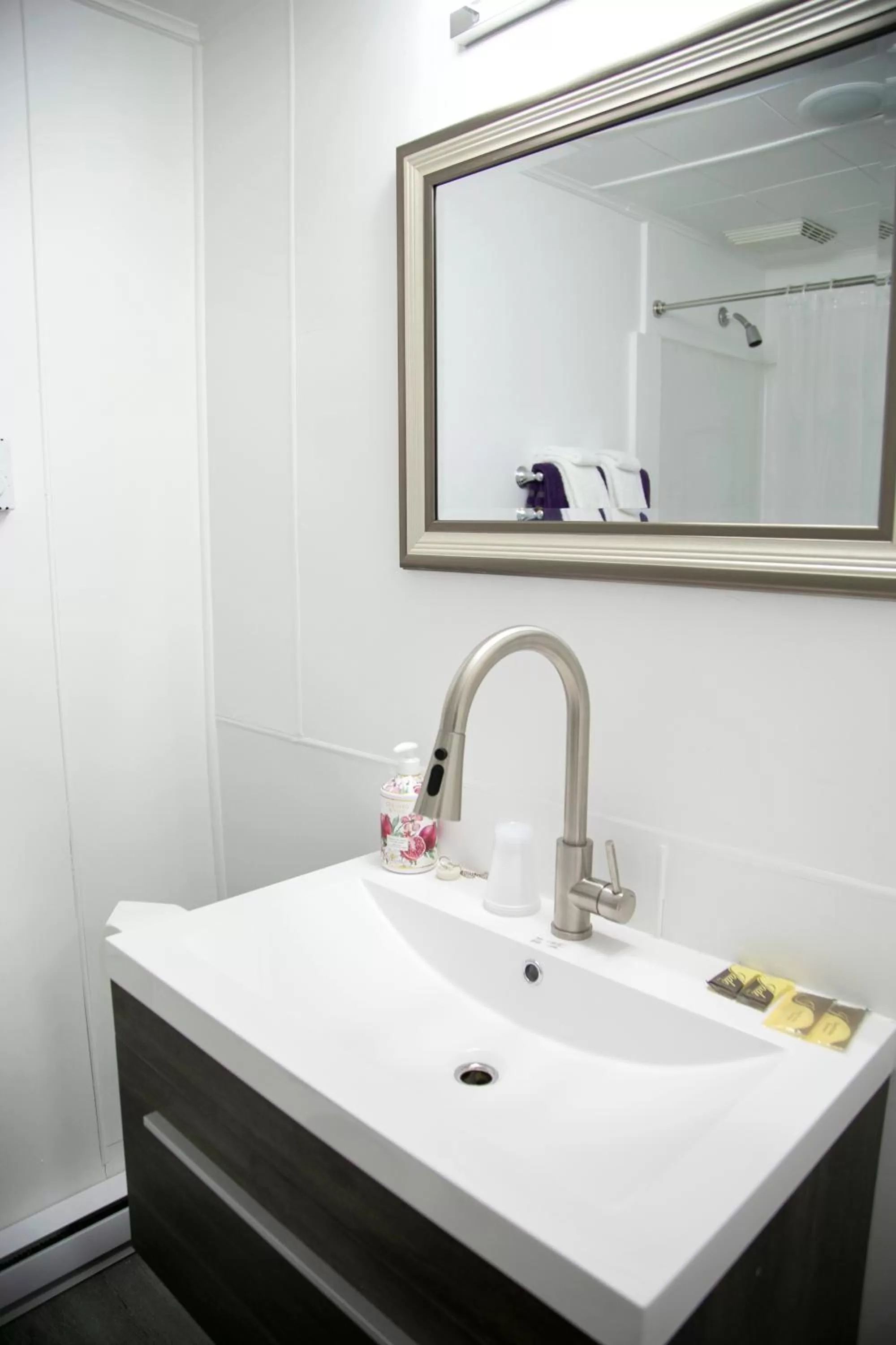 Westview Centre Motel Ltd