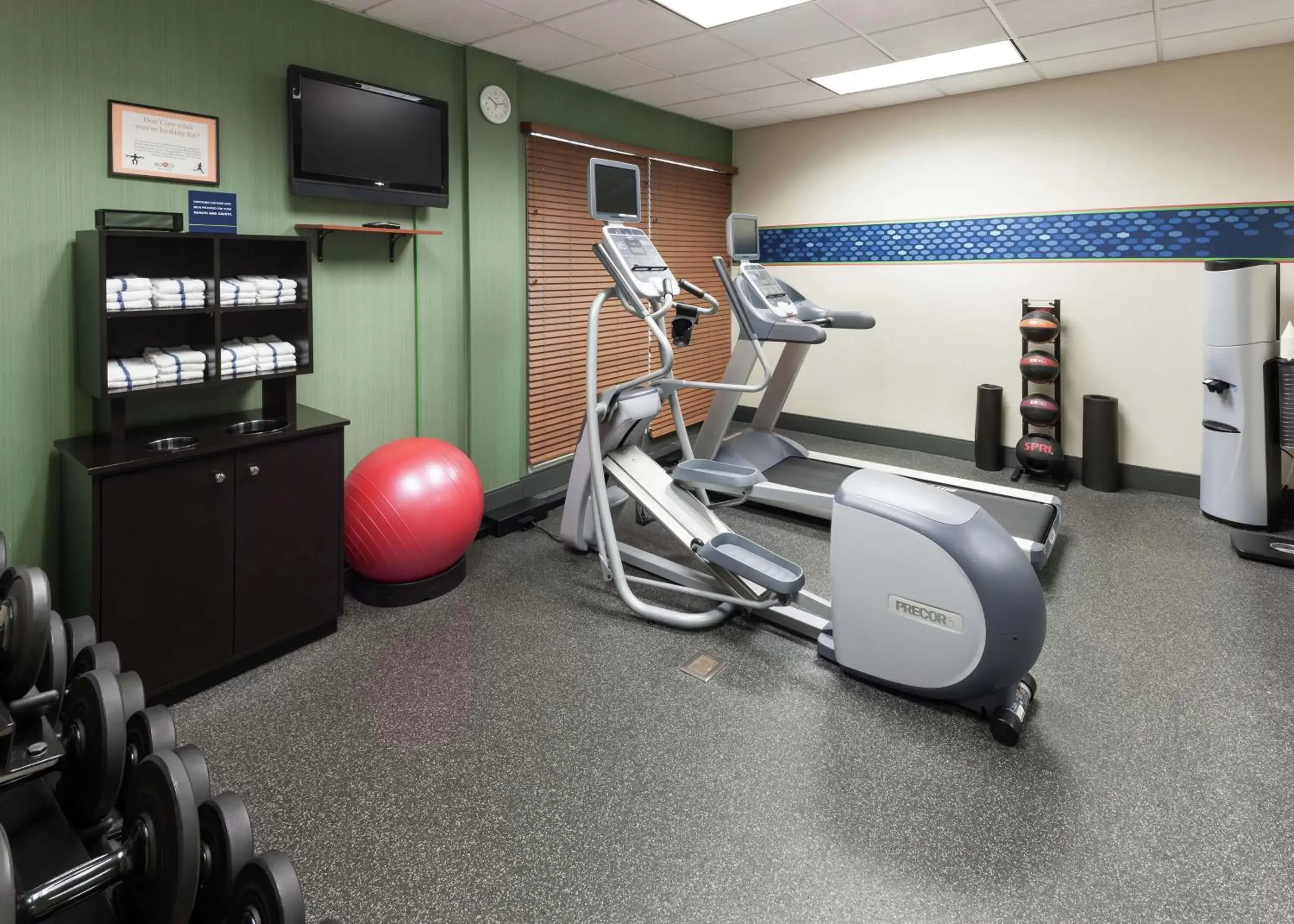 Fitness centre/facilities in Hampton Inn & Suites Westford-Chelmsford Fitness centre/facilities in Hampton Inn & Suites Westford-Chelmsford