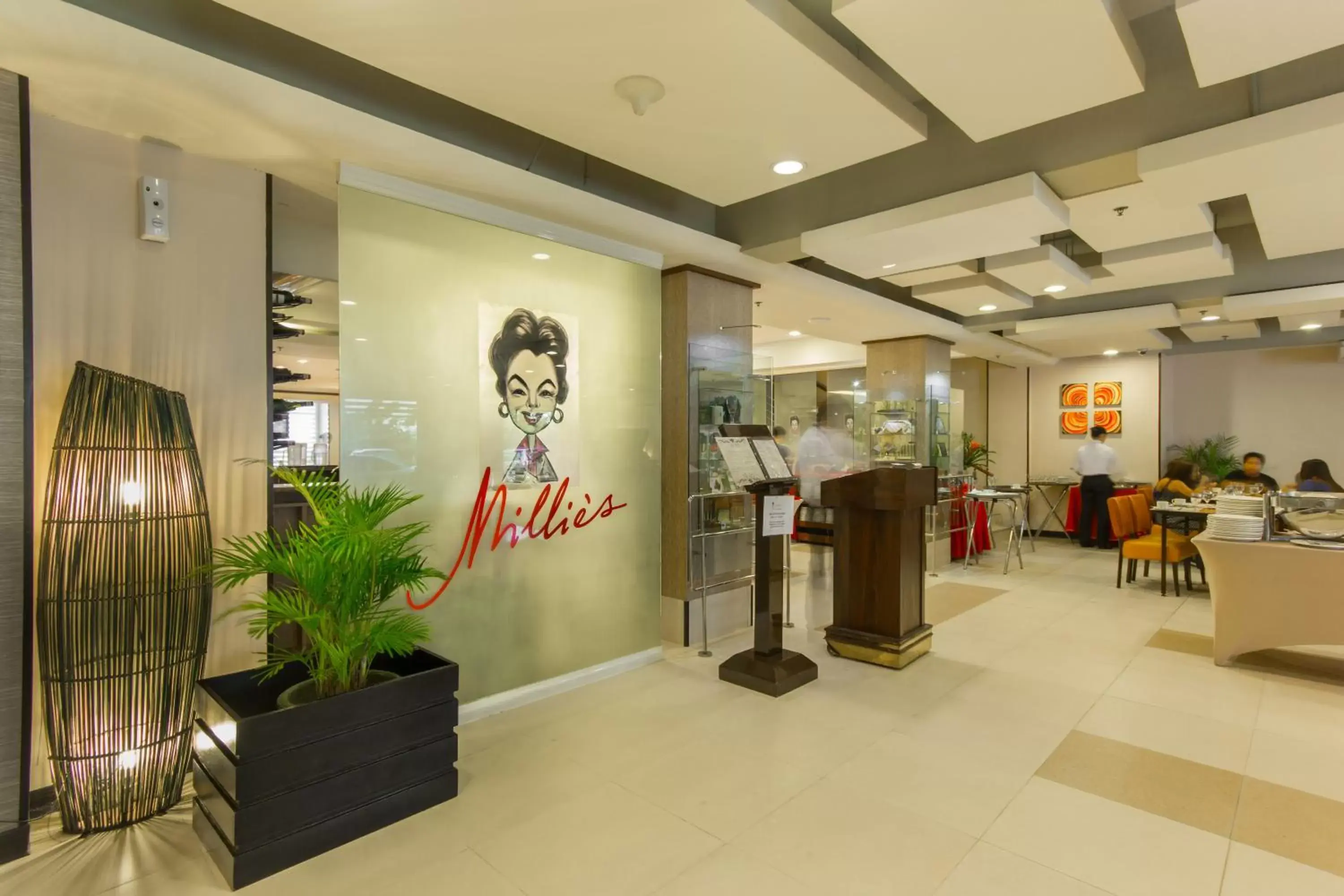 Restaurant/places to eat, Lobby/Reception in Microtel by Wyndham Mall of Asia