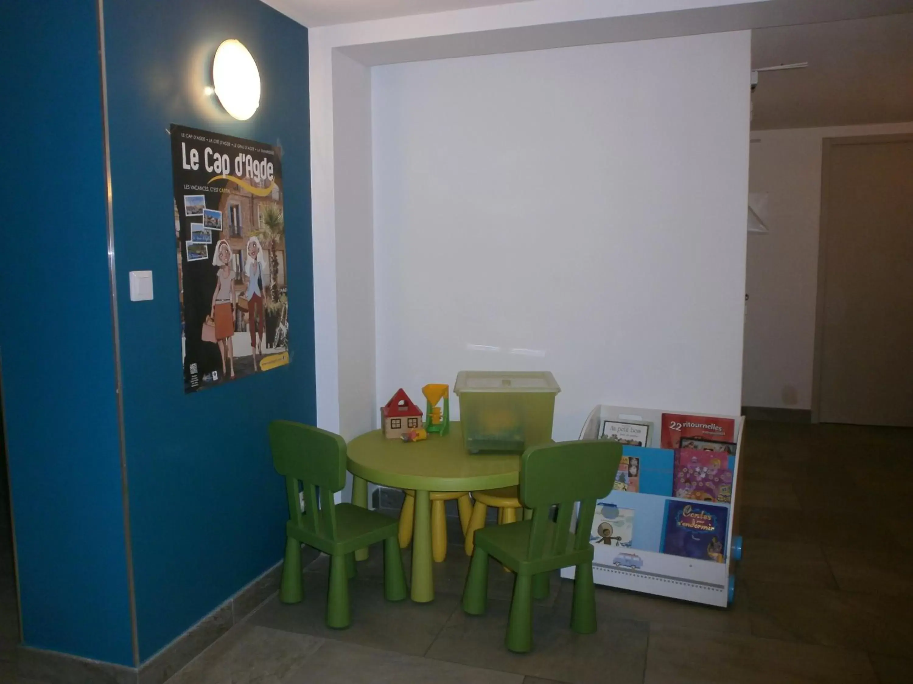 Children play ground, Dining Area in Résidence Thalacap