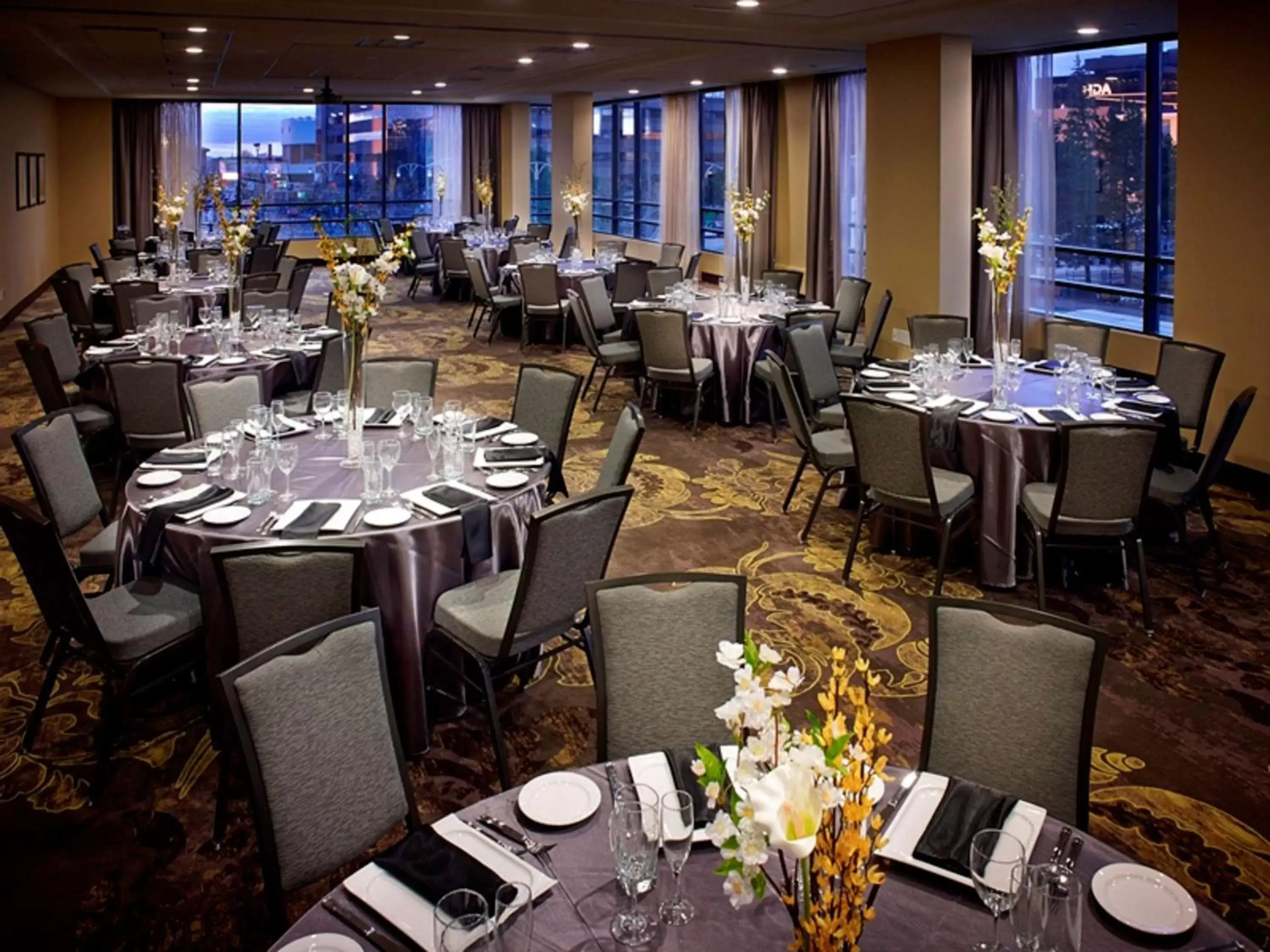 Meeting/conference room, Restaurant/Places to Eat in Homewood Suites by Hilton Hamilton