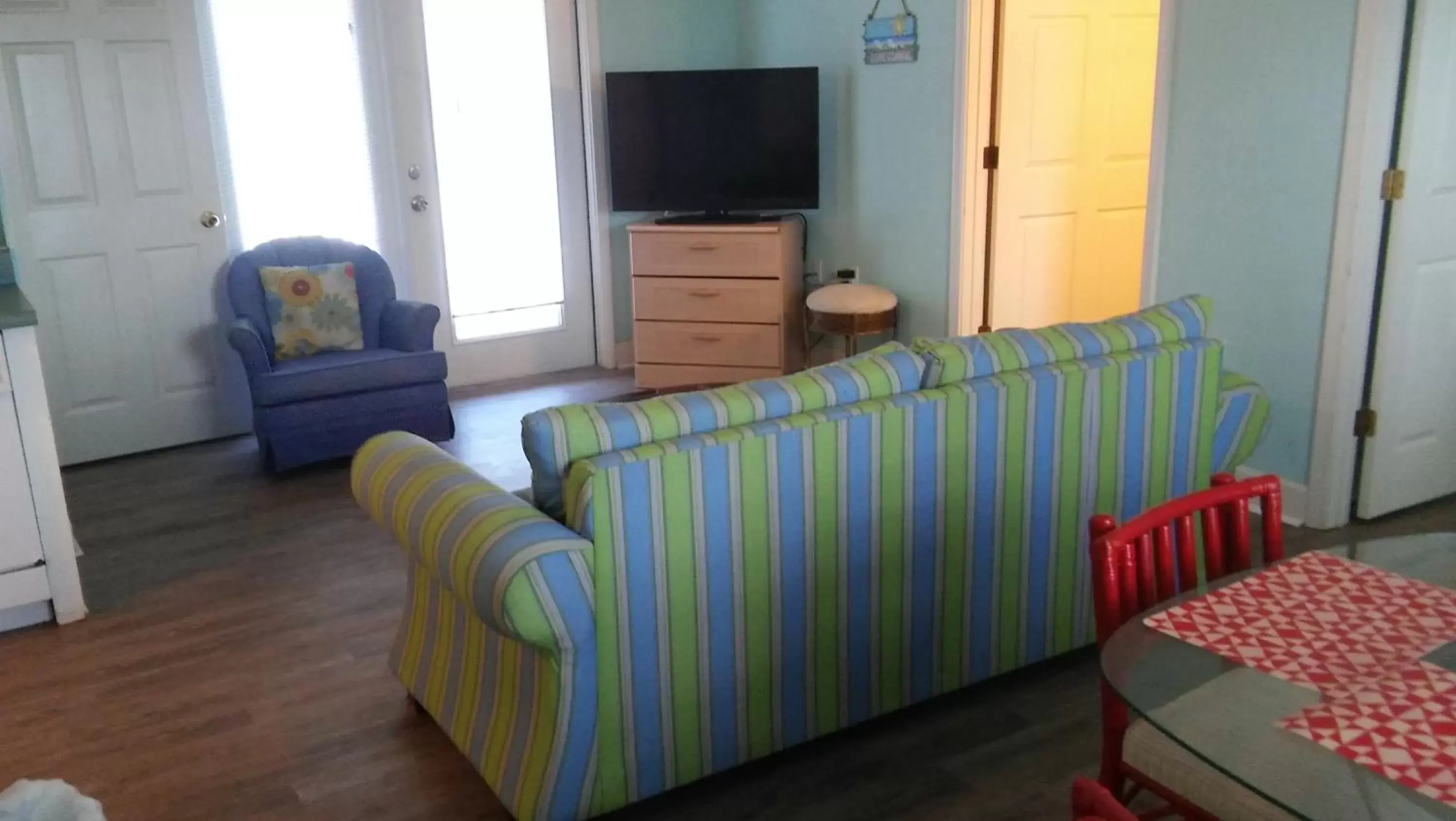 Living room, Lounge/Bar in Pineapple Villas