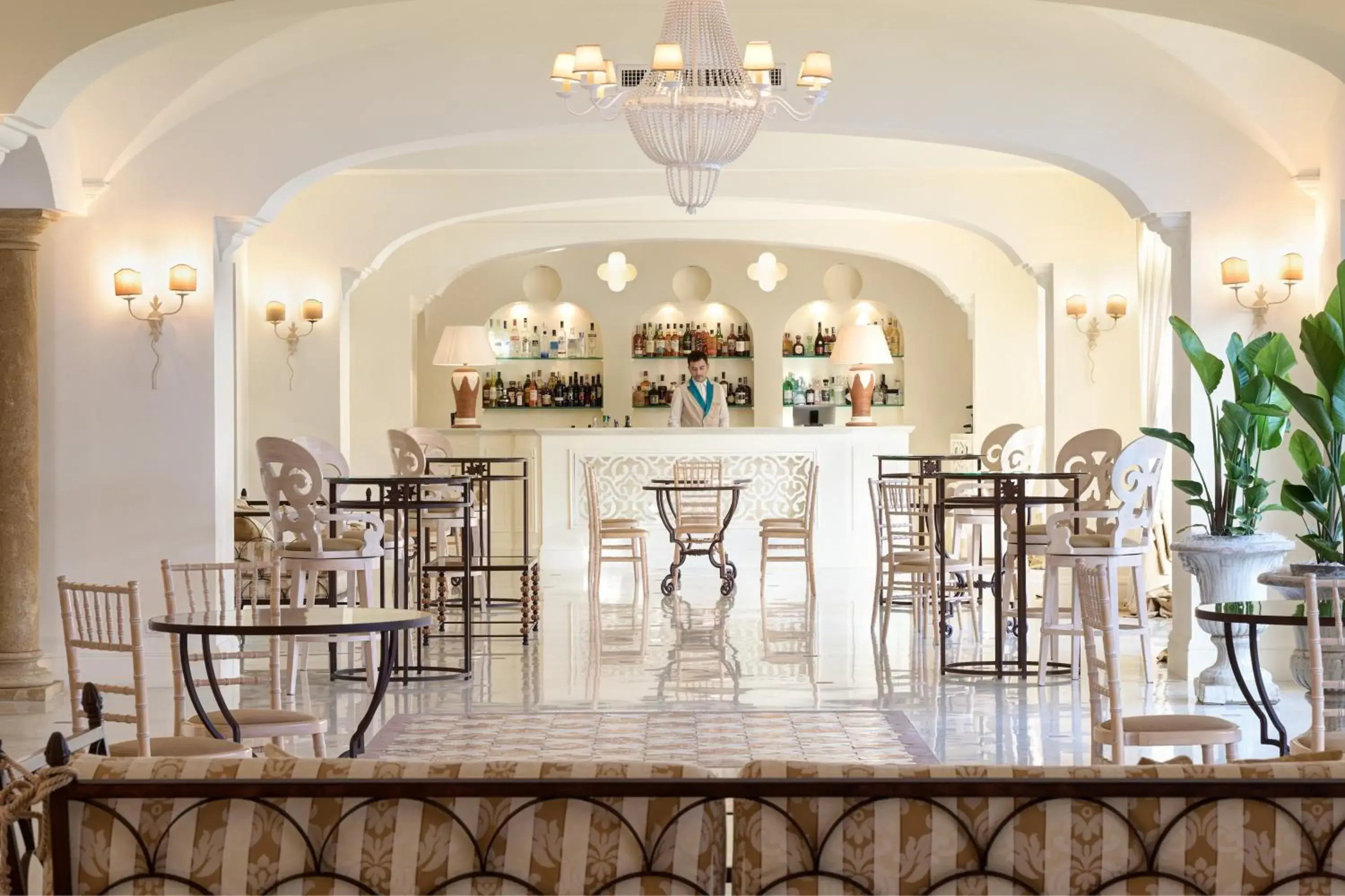 Restaurant/places to eat, Lounge/Bar in Almar Giardino di Costanza Resort