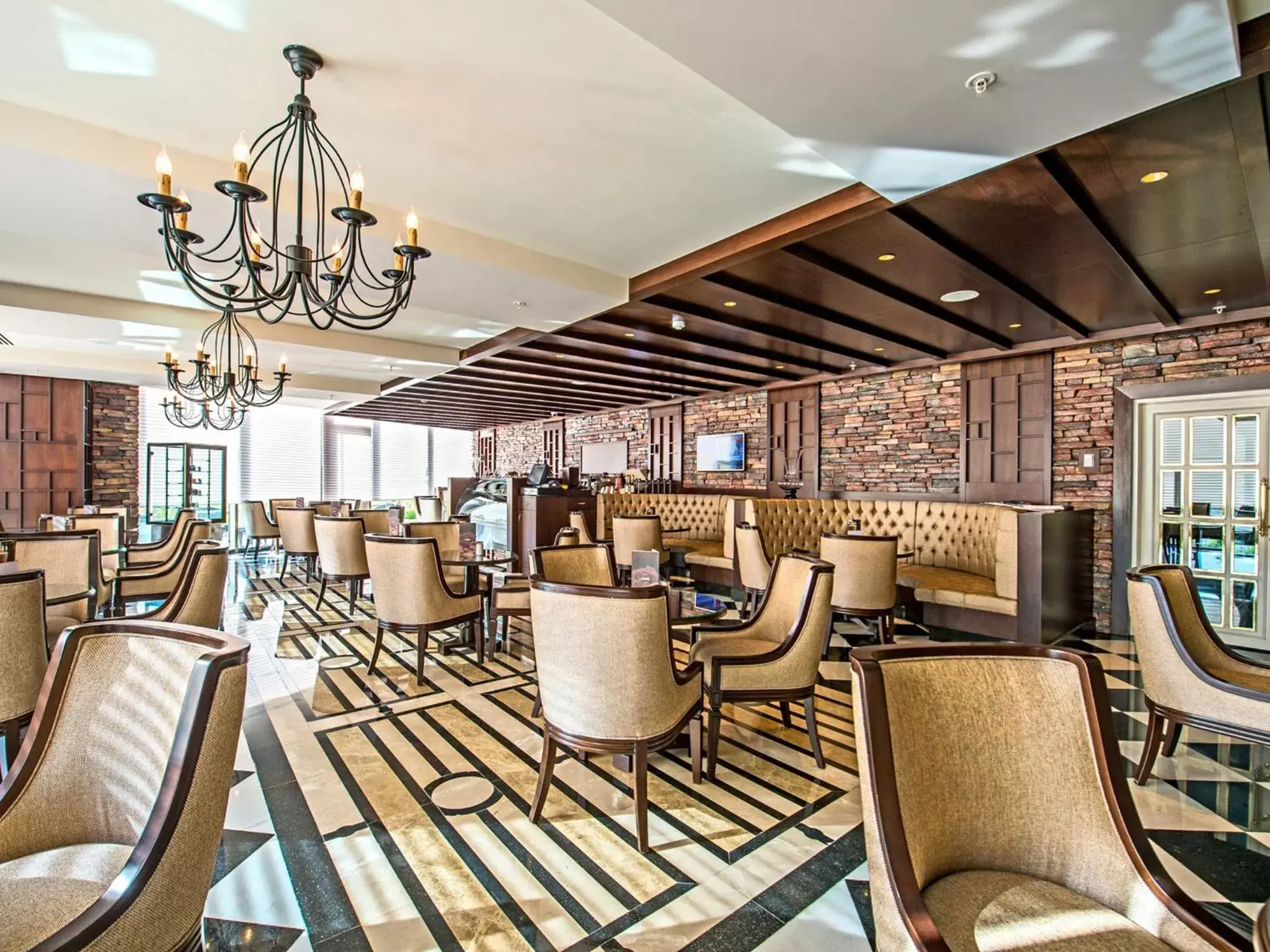 Lounge or bar in Elite World Istanbul Florya Lounge or bar in Elite World Istanbul Florya